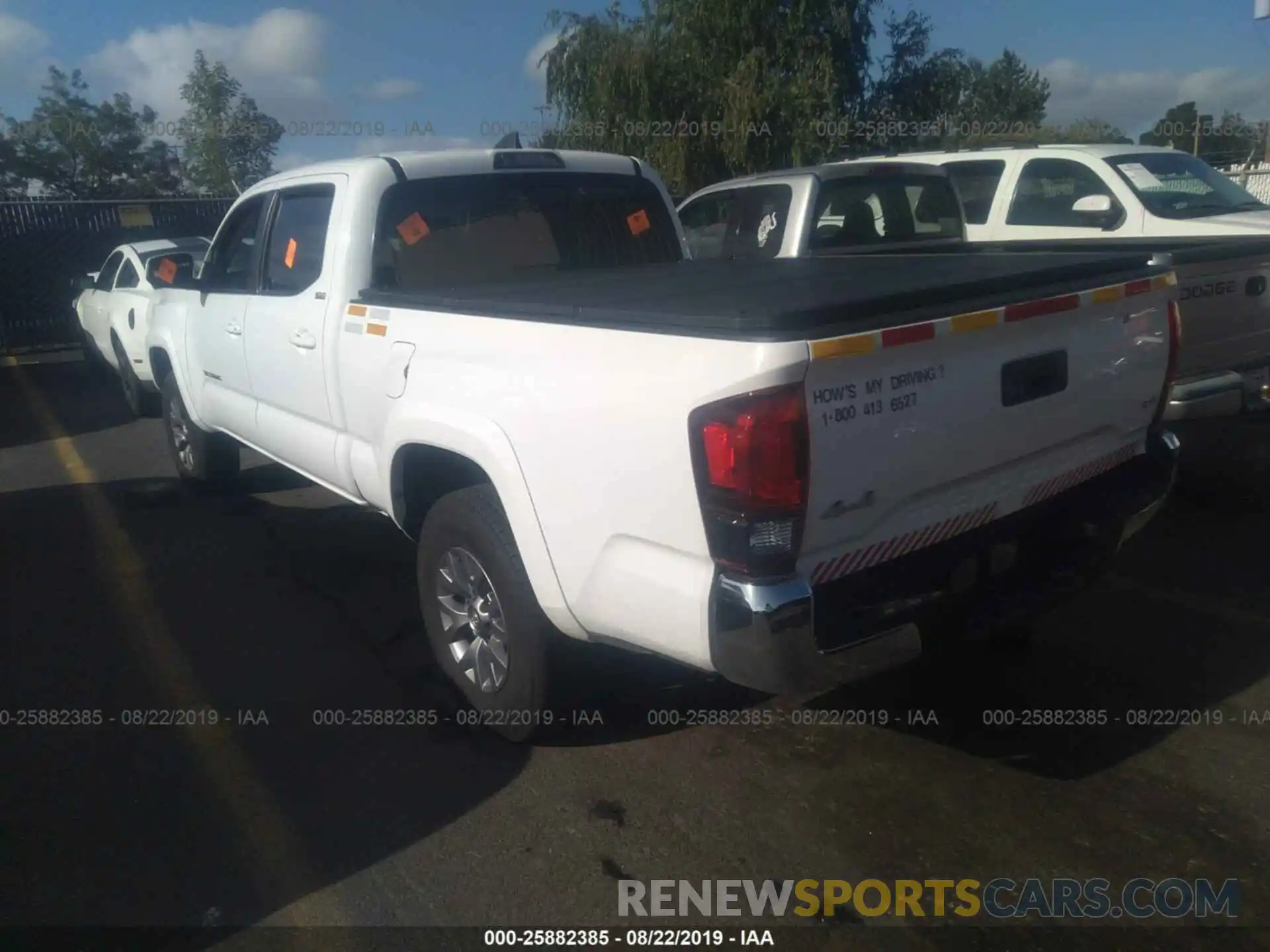 3 Фотография поврежденного автомобиля 3TMDZ5BN0KM060437 TOYOTA TACOMA 2019