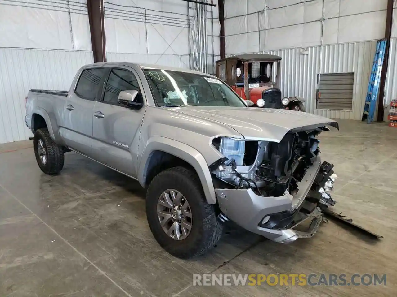 1 Photograph of a damaged car 3TMDZ5BN0KM061233 TOYOTA TACOMA 2019