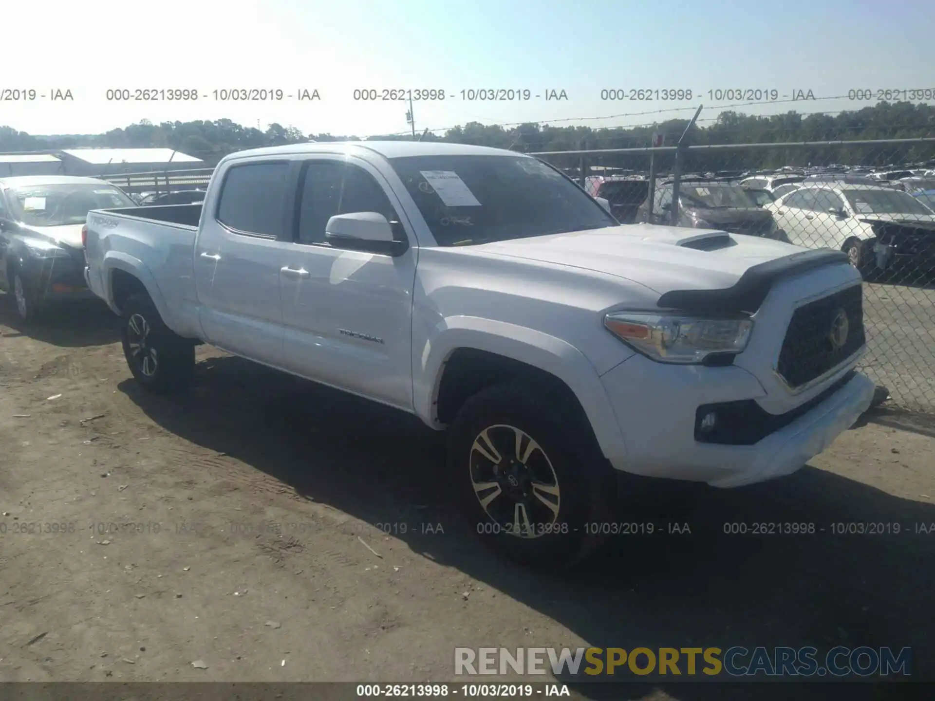 1 Photograph of a damaged car 3TMDZ5BN0KM061801 TOYOTA TACOMA 2019