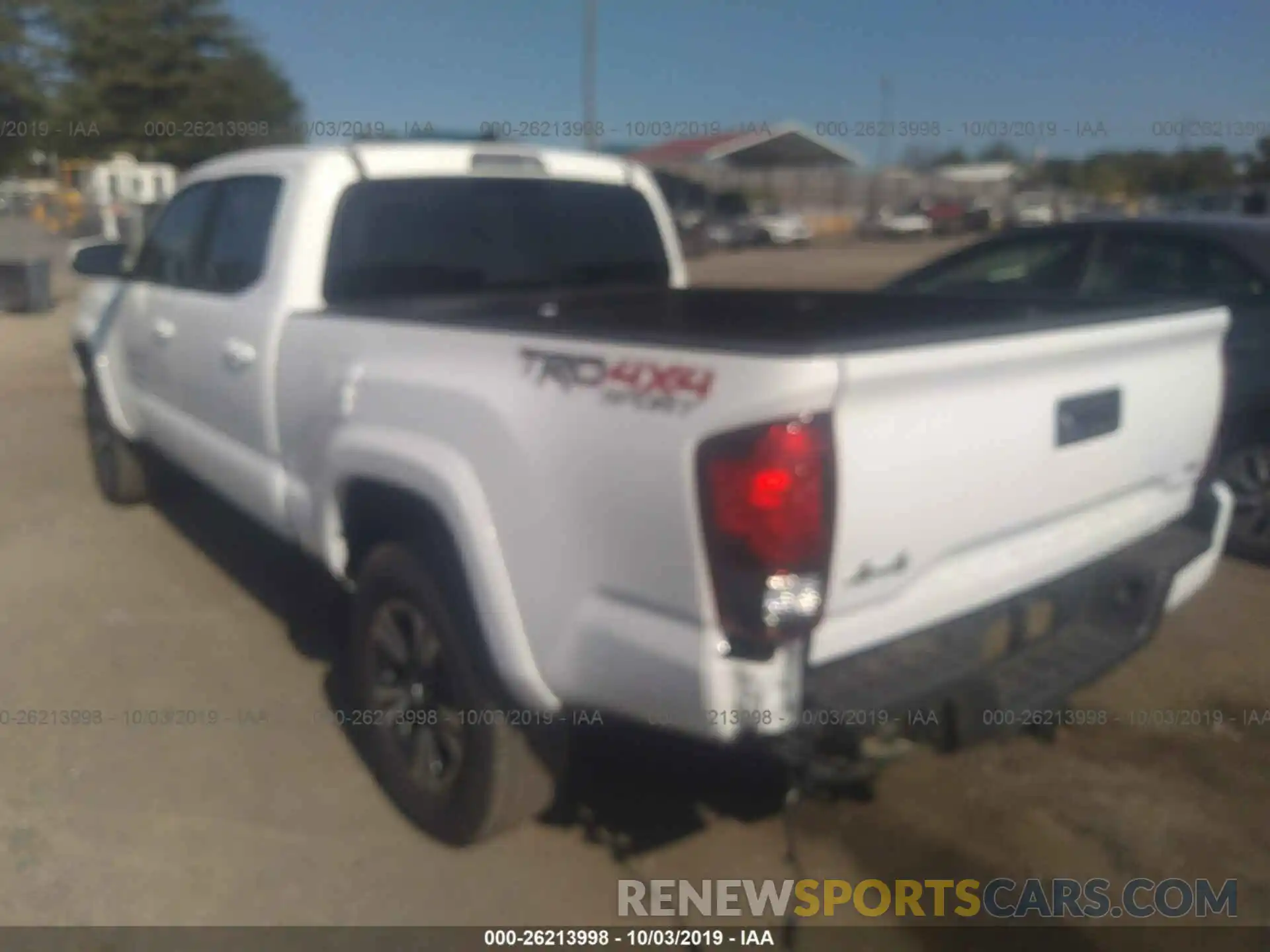 3 Photograph of a damaged car 3TMDZ5BN0KM061801 TOYOTA TACOMA 2019