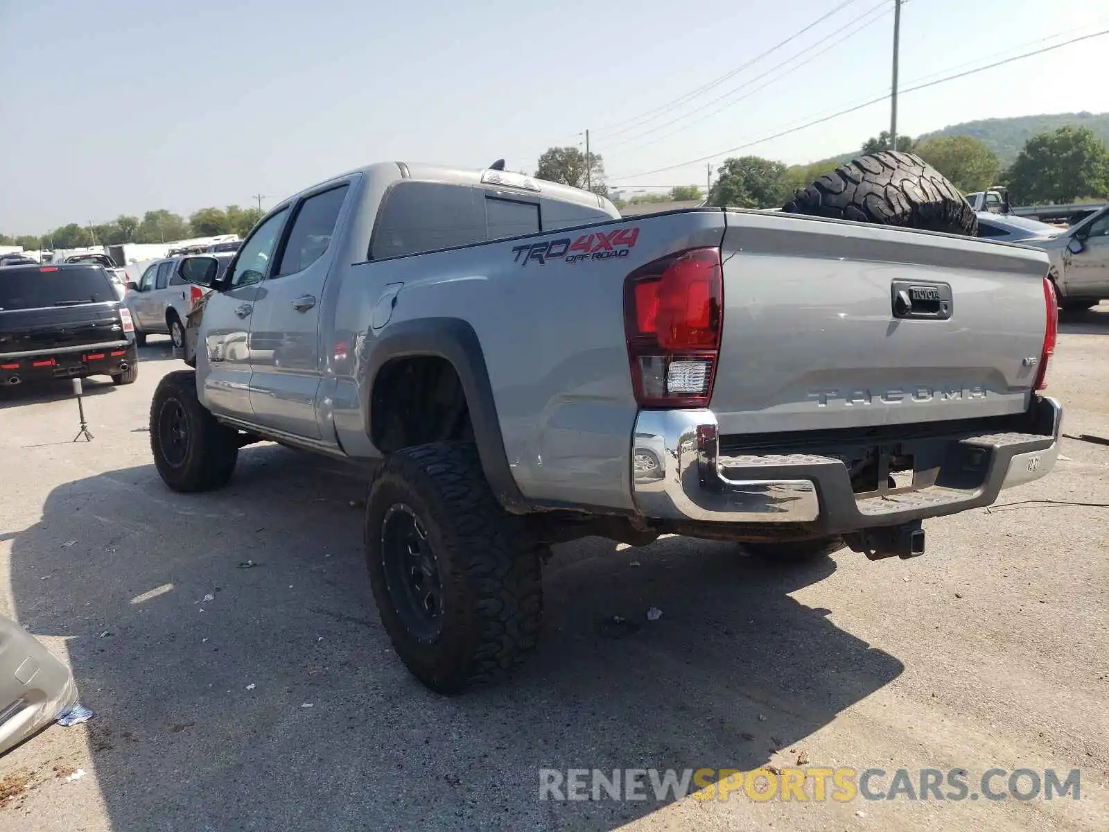 3 Photograph of a damaged car 3TMDZ5BN0KM063242 TOYOTA TACOMA 2019