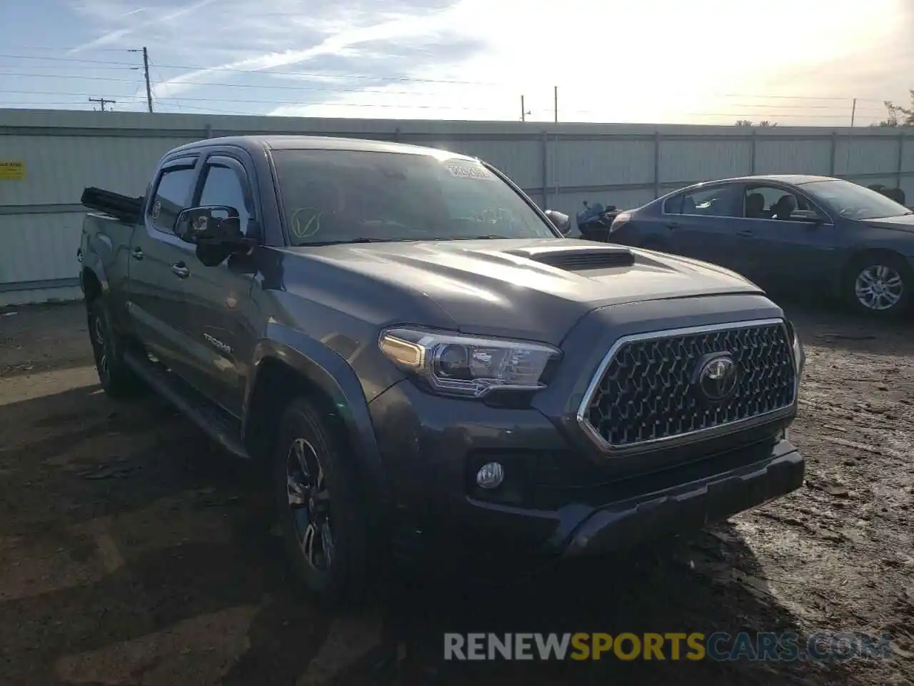 1 Photograph of a damaged car 3TMDZ5BN0KM066738 TOYOTA TACOMA 2019