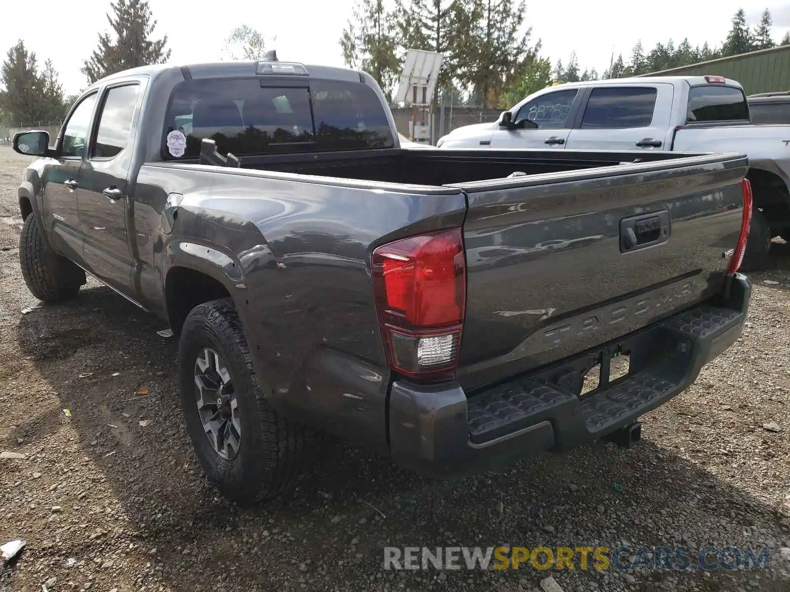 3 Photograph of a damaged car 3TMDZ5BN0KM069512 TOYOTA TACOMA 2019