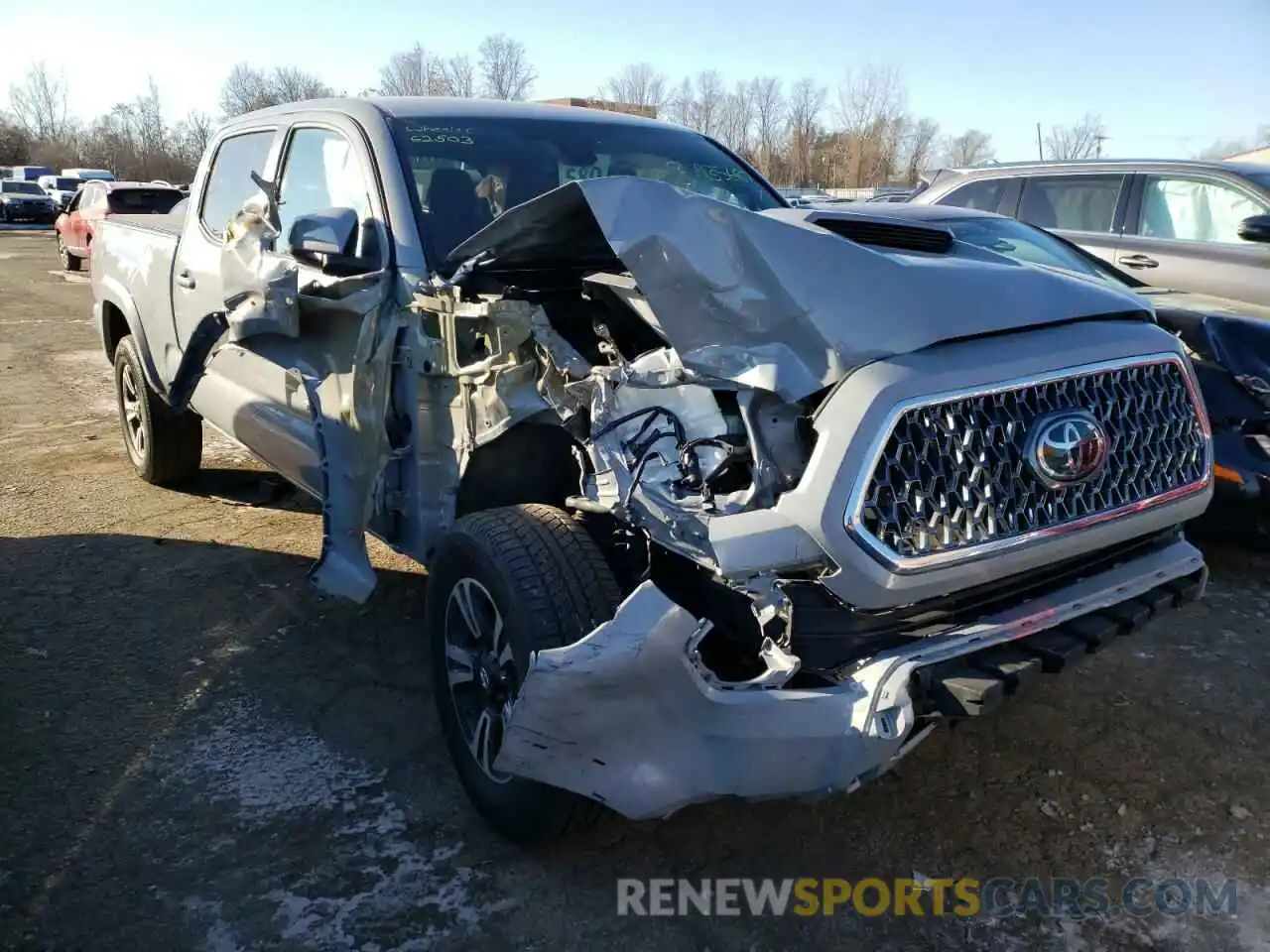 1 Photograph of a damaged car 3TMDZ5BN0KM070661 TOYOTA TACOMA 2019