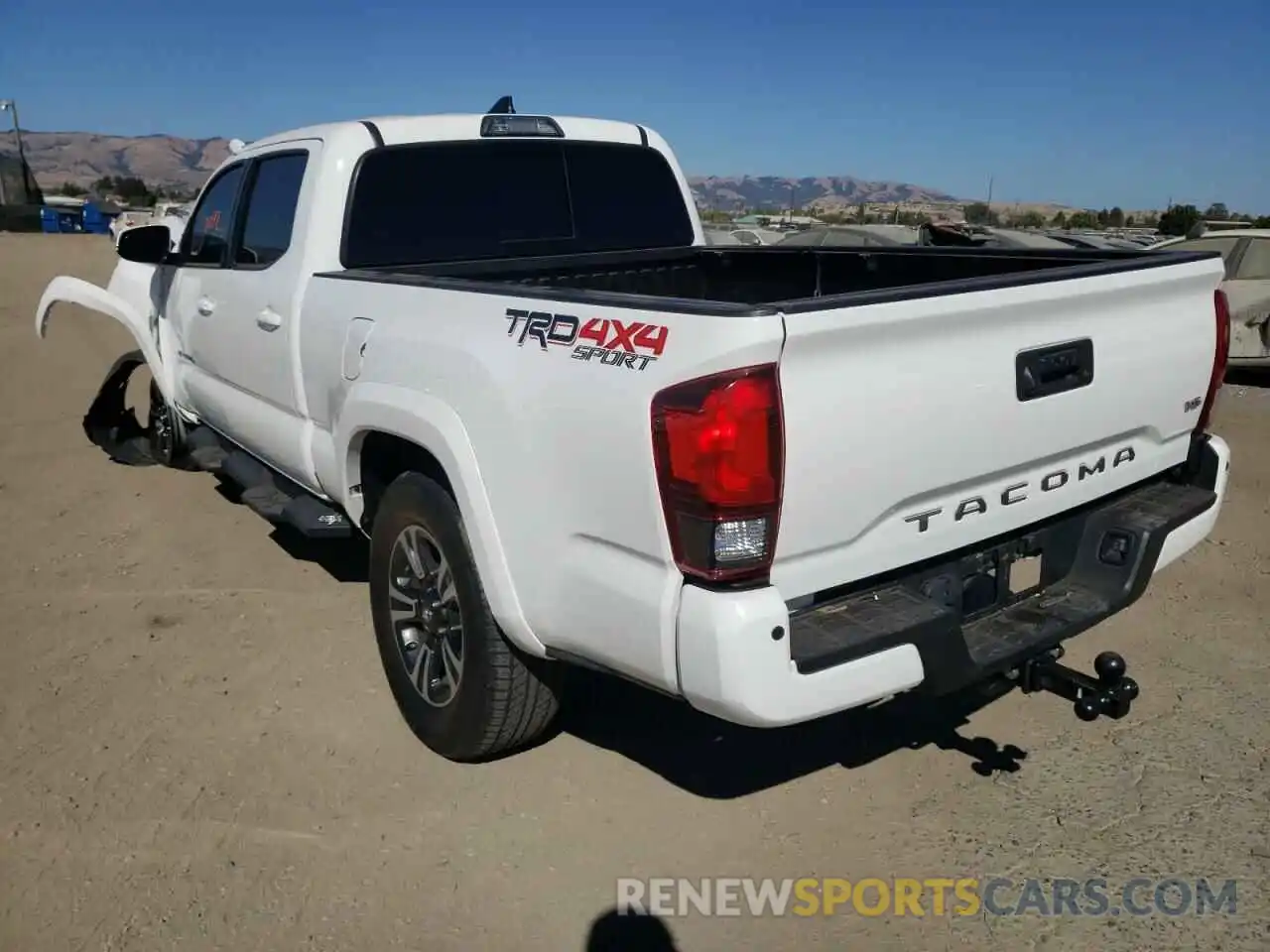 3 Photograph of a damaged car 3TMDZ5BN0KM071700 TOYOTA TACOMA 2019