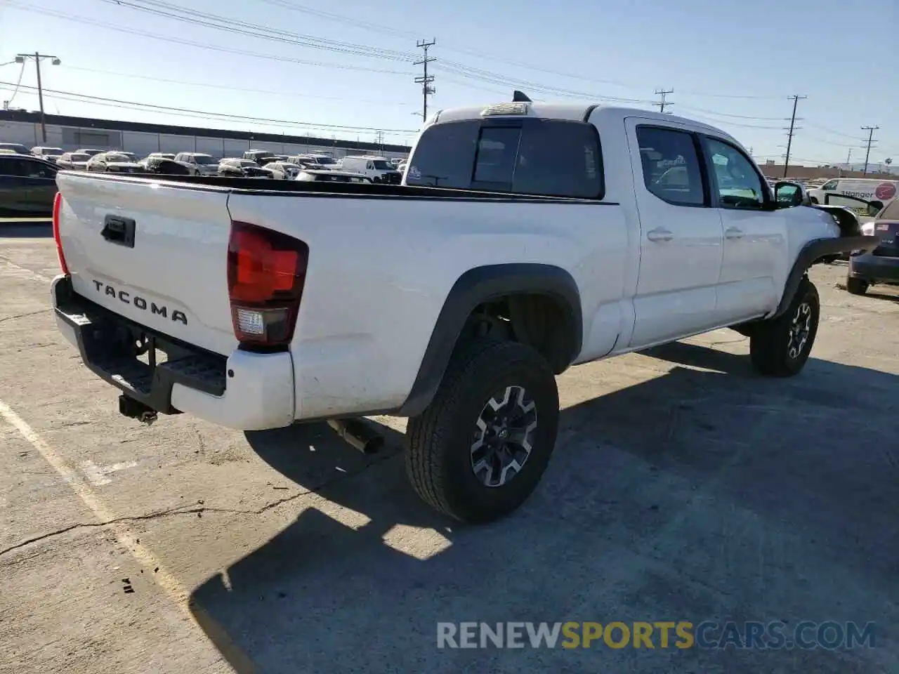 4 Photograph of a damaged car 3TMDZ5BN1KM060608 TOYOTA TACOMA 2019