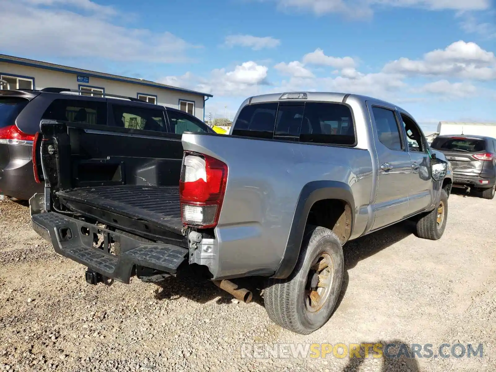 4 Photograph of a damaged car 3TMDZ5BN1KM060737 TOYOTA TACOMA 2019