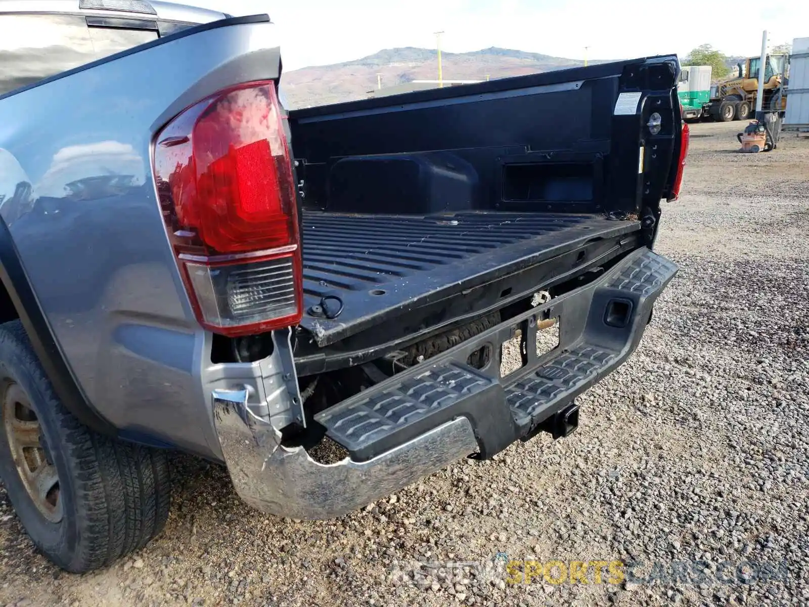 9 Photograph of a damaged car 3TMDZ5BN1KM060737 TOYOTA TACOMA 2019