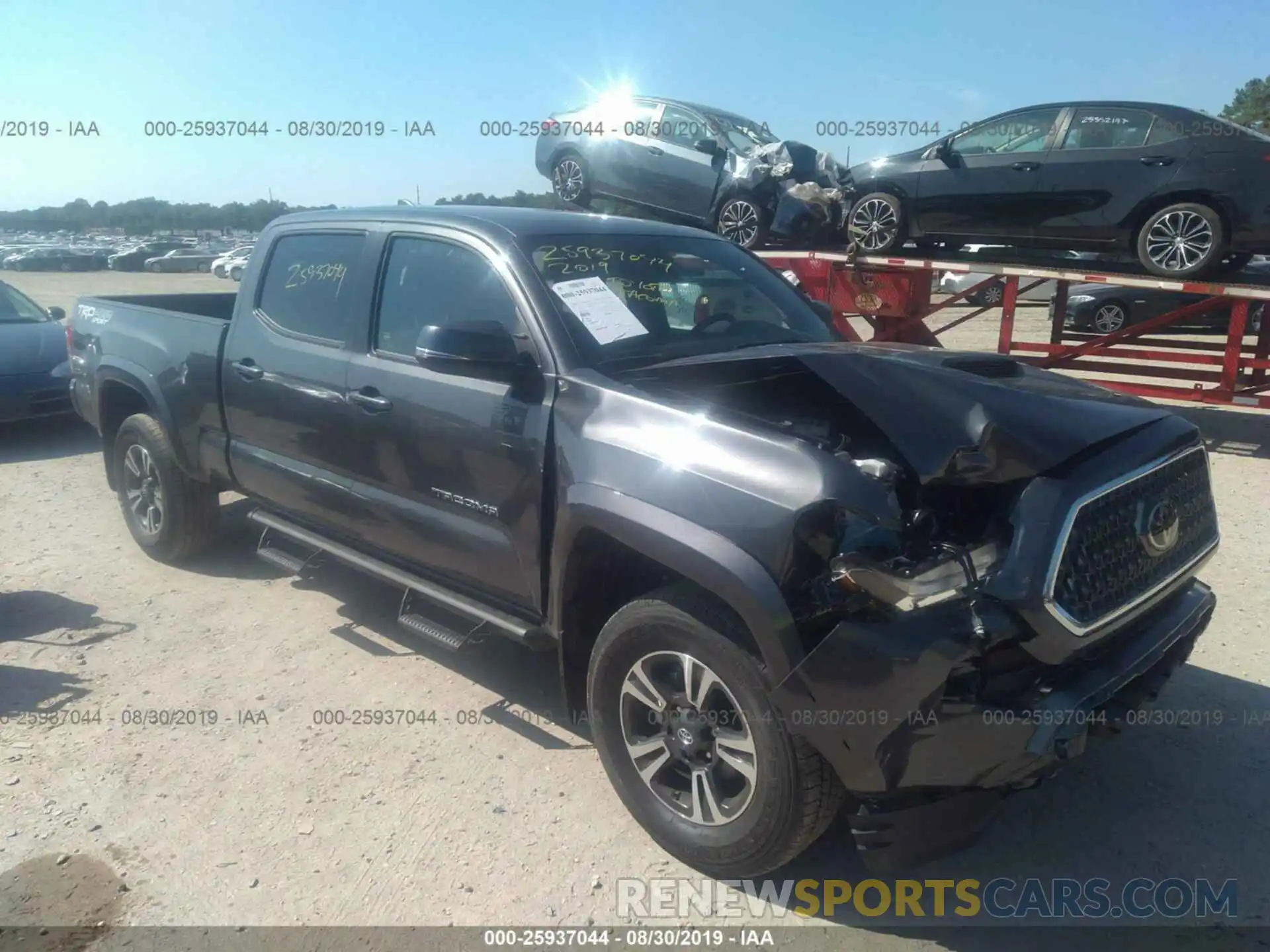 1 Photograph of a damaged car 3TMDZ5BN1KM074718 TOYOTA TACOMA 2019