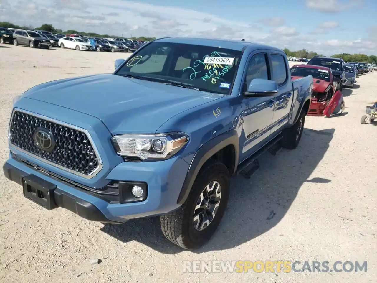 2 Фотография поврежденного автомобиля 3TMDZ5BN1KM074850 TOYOTA TACOMA 2019