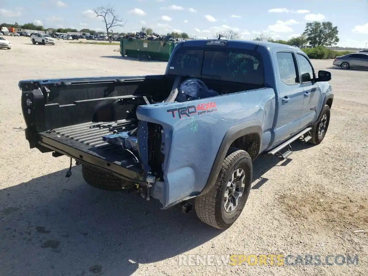 4 Фотография поврежденного автомобиля 3TMDZ5BN1KM074850 TOYOTA TACOMA 2019