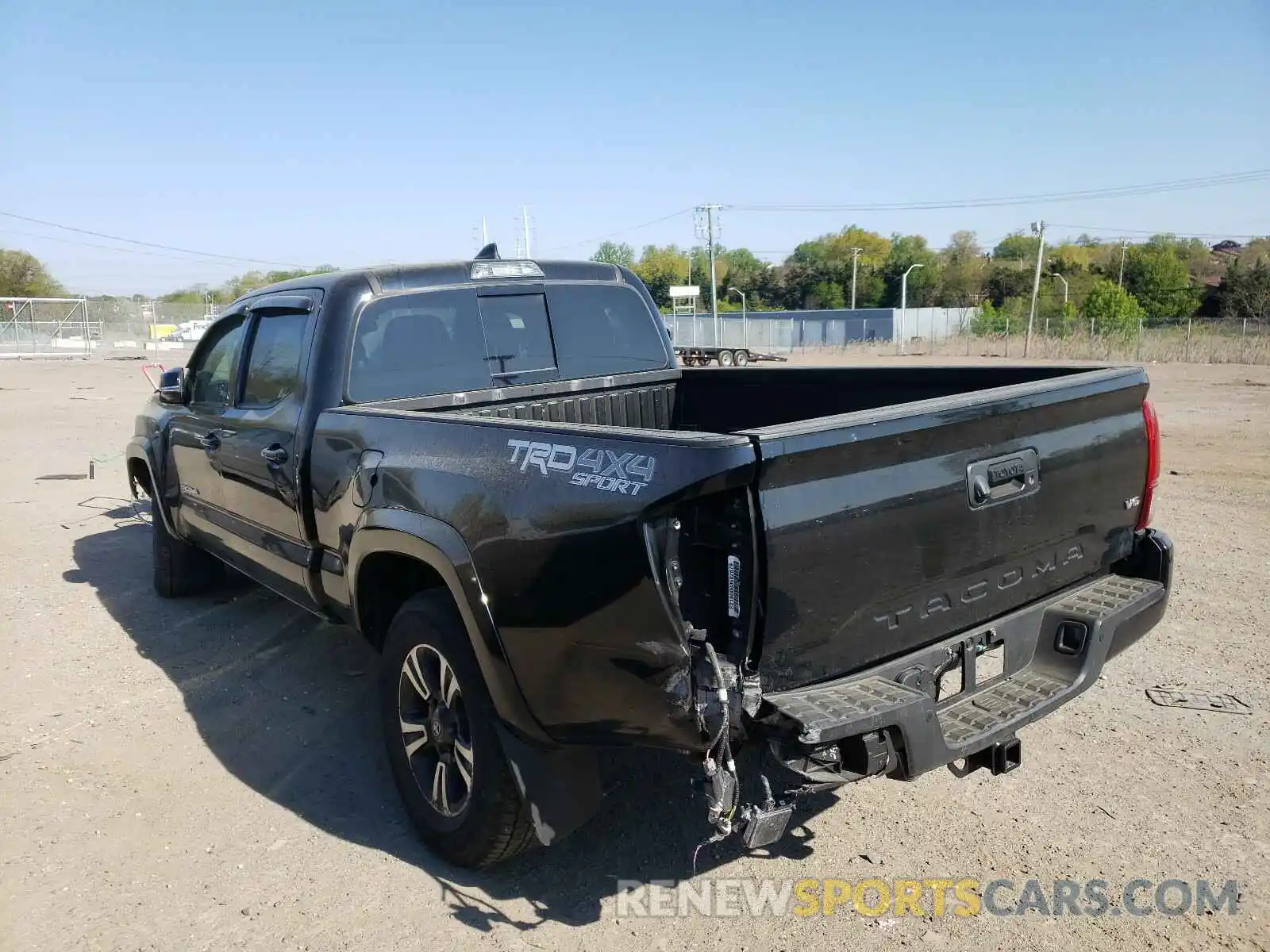 3 Photograph of a damaged car 3TMDZ5BN1KM079255 TOYOTA TACOMA 2019