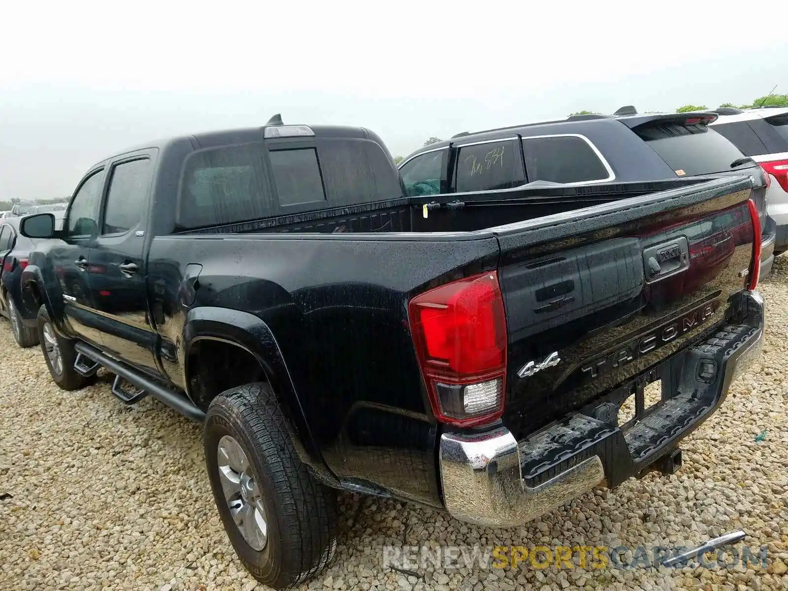 3 Photograph of a damaged car 3TMDZ5BN2KM055143 TOYOTA TACOMA 2019