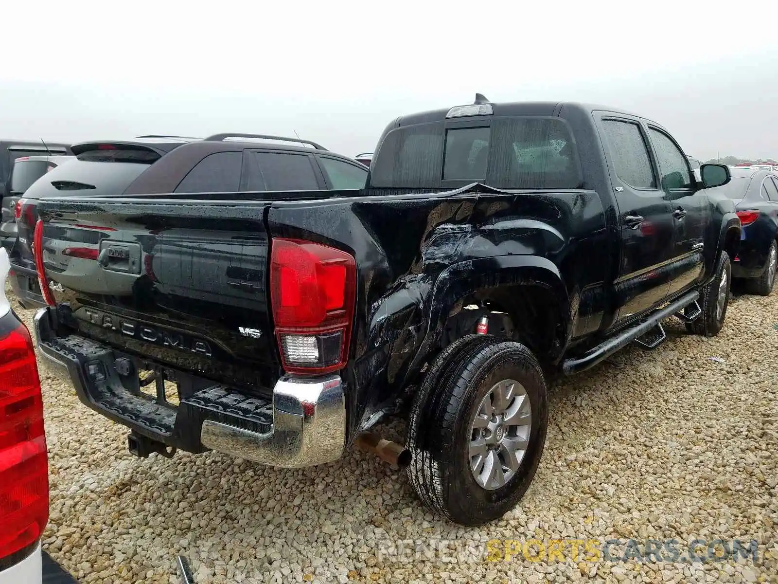 4 Photograph of a damaged car 3TMDZ5BN2KM055143 TOYOTA TACOMA 2019