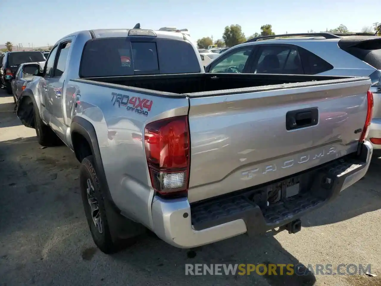 3 Photograph of a damaged car 3TMDZ5BN2KM055191 TOYOTA TACOMA 2019