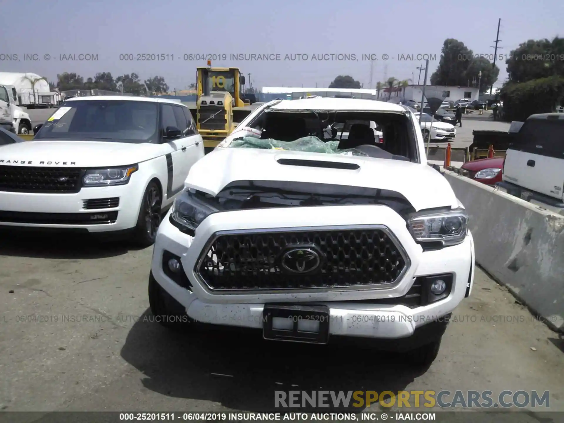 6 Photograph of a damaged car 3TMDZ5BN2KM057328 TOYOTA TACOMA 2019