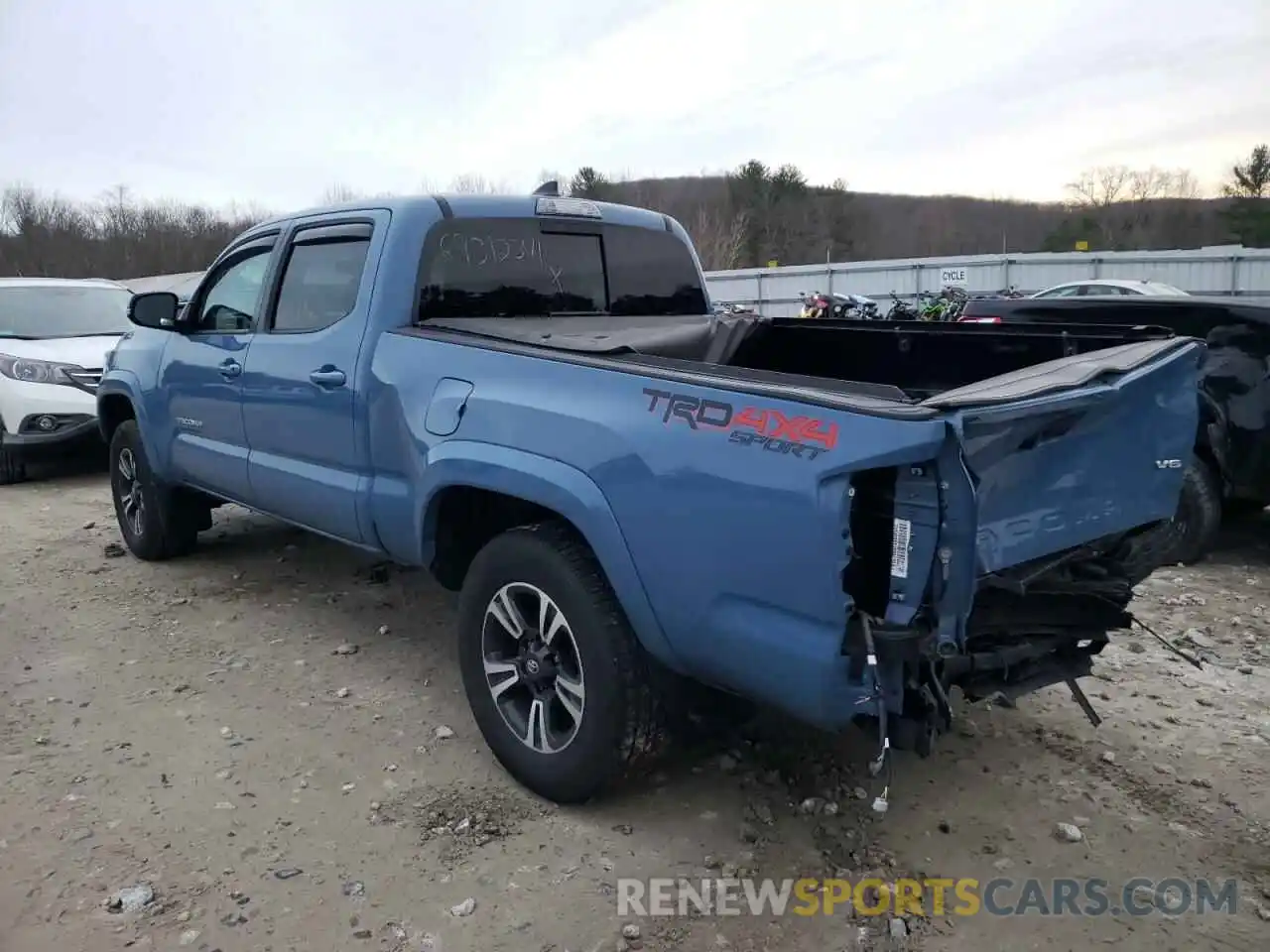 3 Photograph of a damaged car 3TMDZ5BN2KM057555 TOYOTA TACOMA 2019