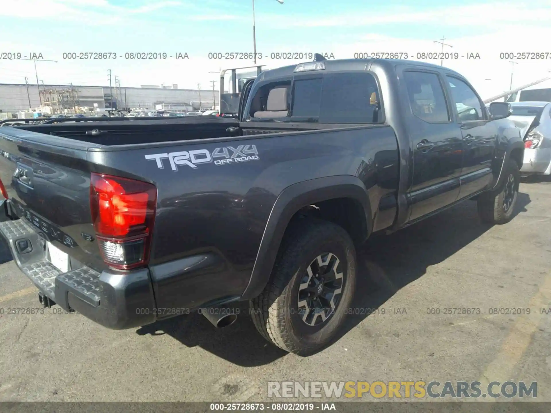 4 Фотография поврежденного автомобиля 3TMDZ5BN2KM057765 TOYOTA TACOMA 2019