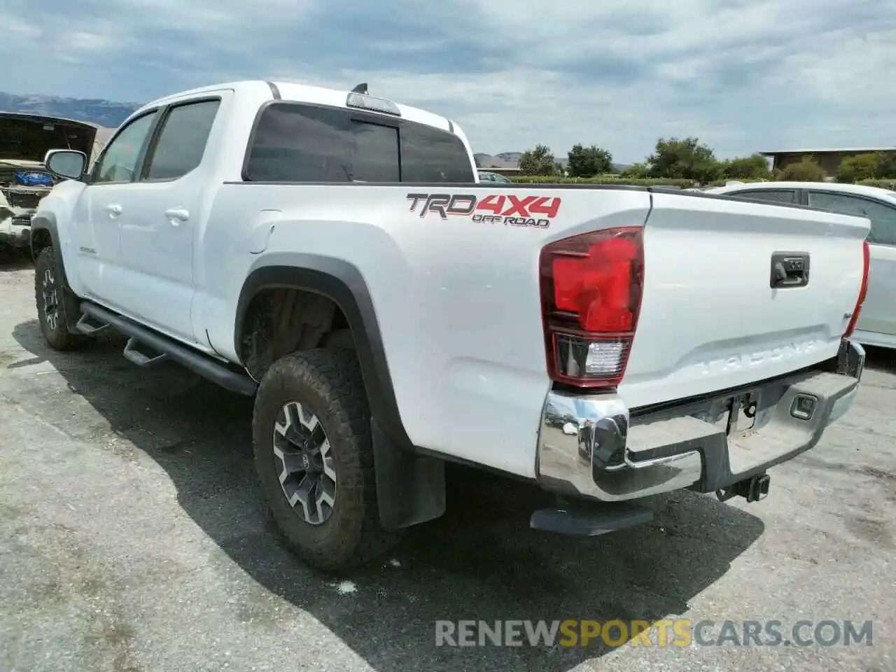 3 Photograph of a damaged car 3TMDZ5BN2KM058527 TOYOTA TACOMA 2019