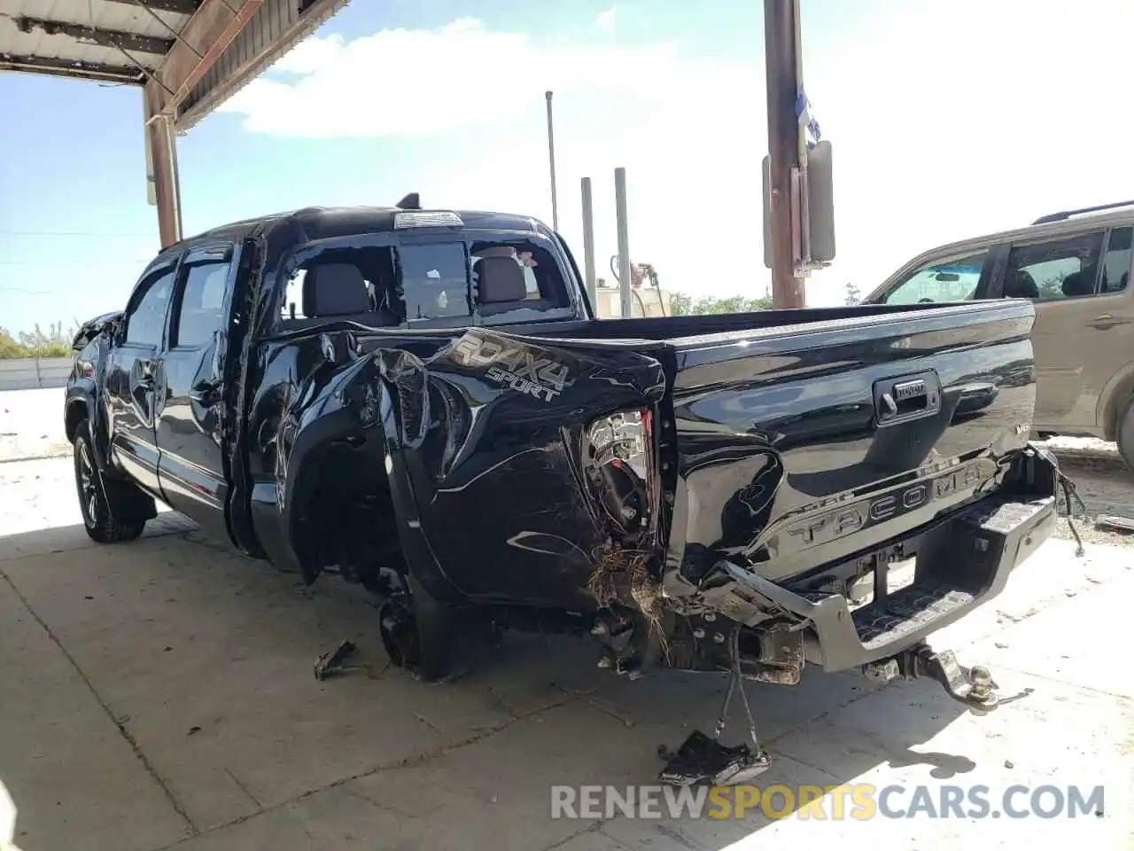 3 Photograph of a damaged car 3TMDZ5BN2KM058737 TOYOTA TACOMA 2019