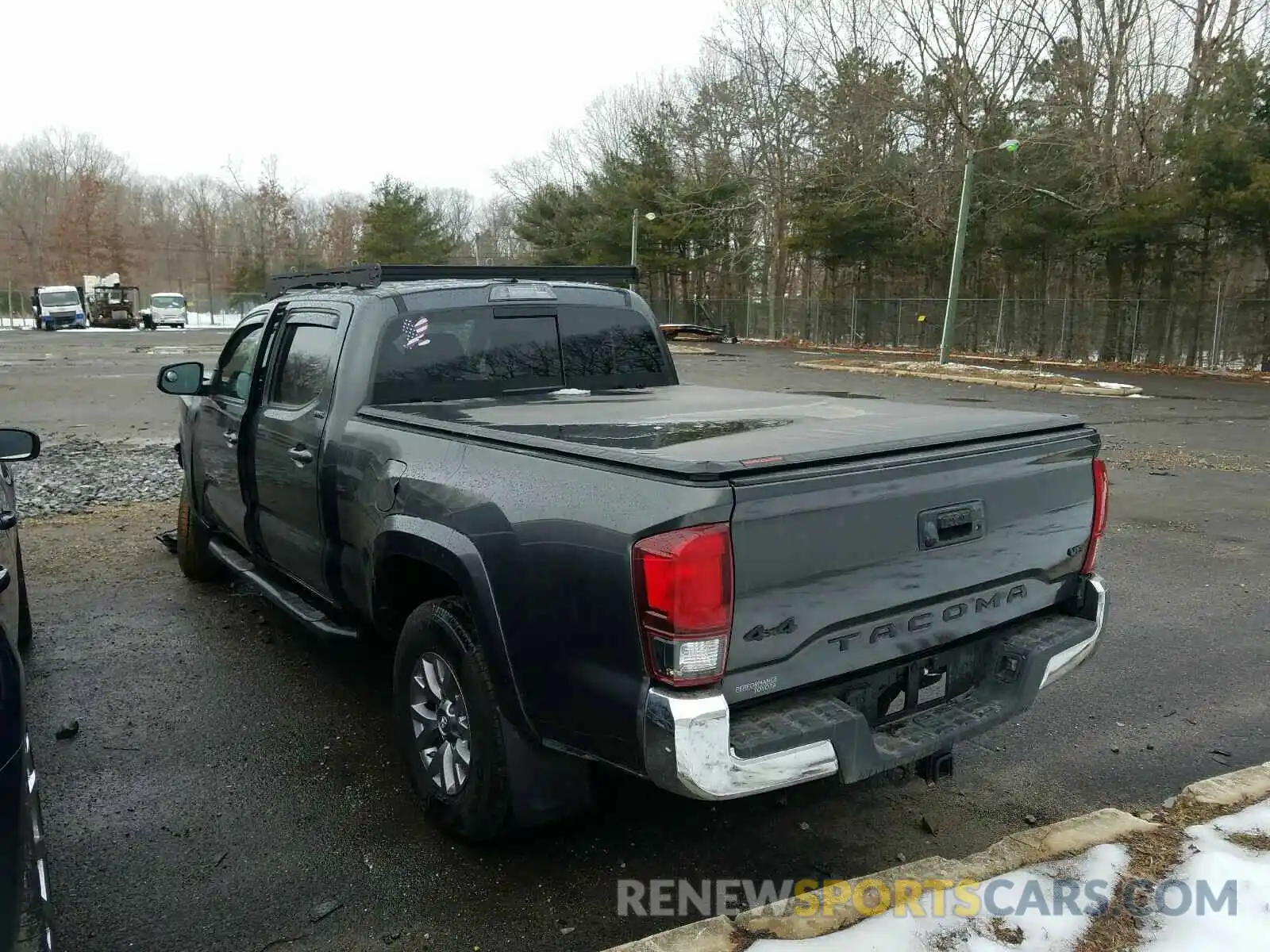 3 Photograph of a damaged car 3TMDZ5BN2KM058799 TOYOTA TACOMA 2019