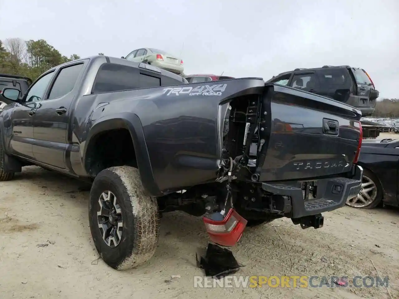 3 Photograph of a damaged car 3TMDZ5BN2KM065428 TOYOTA TACOMA 2019