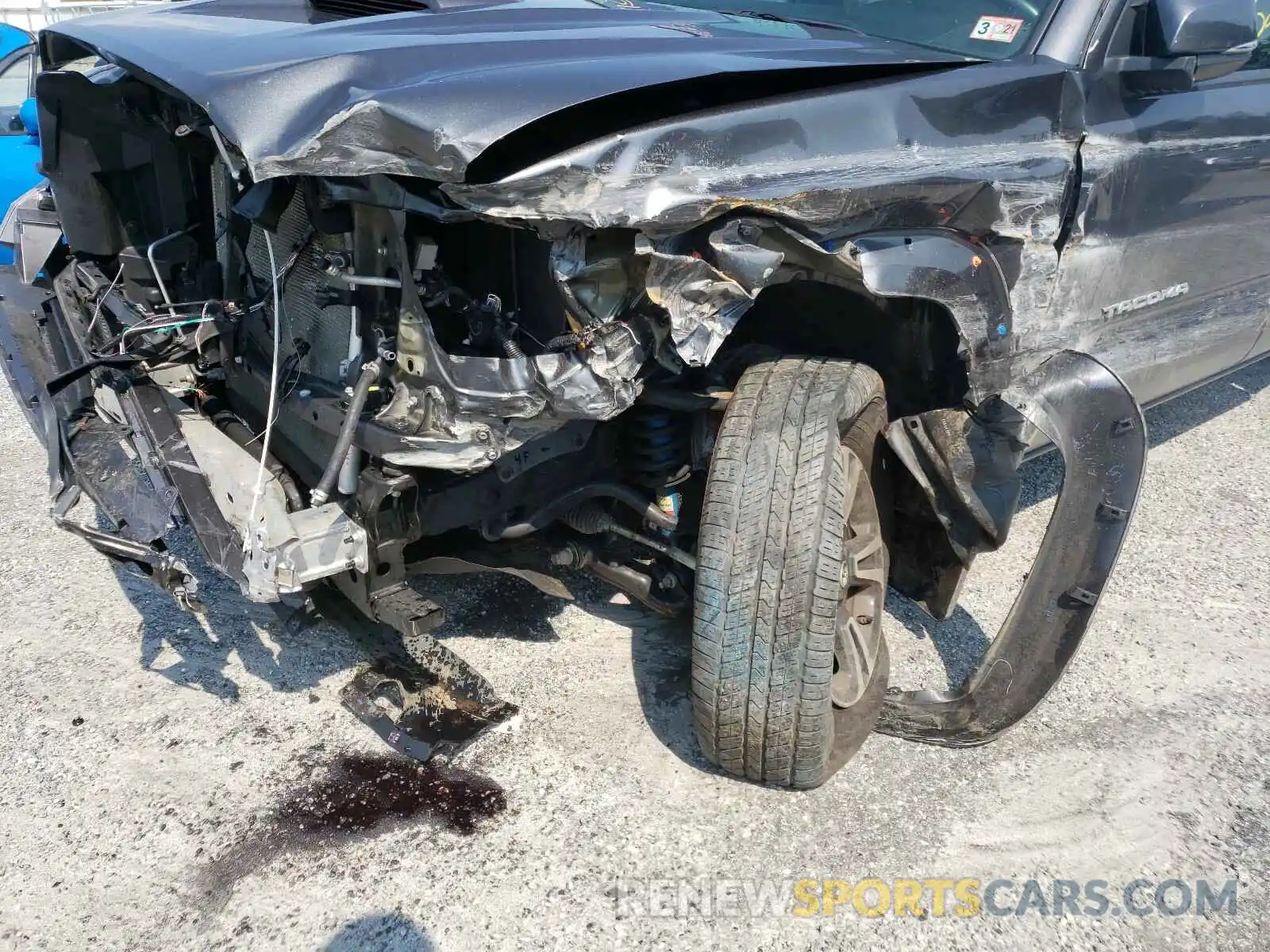 9 Photograph of a damaged car 3TMDZ5BN2KM066482 TOYOTA TACOMA 2019