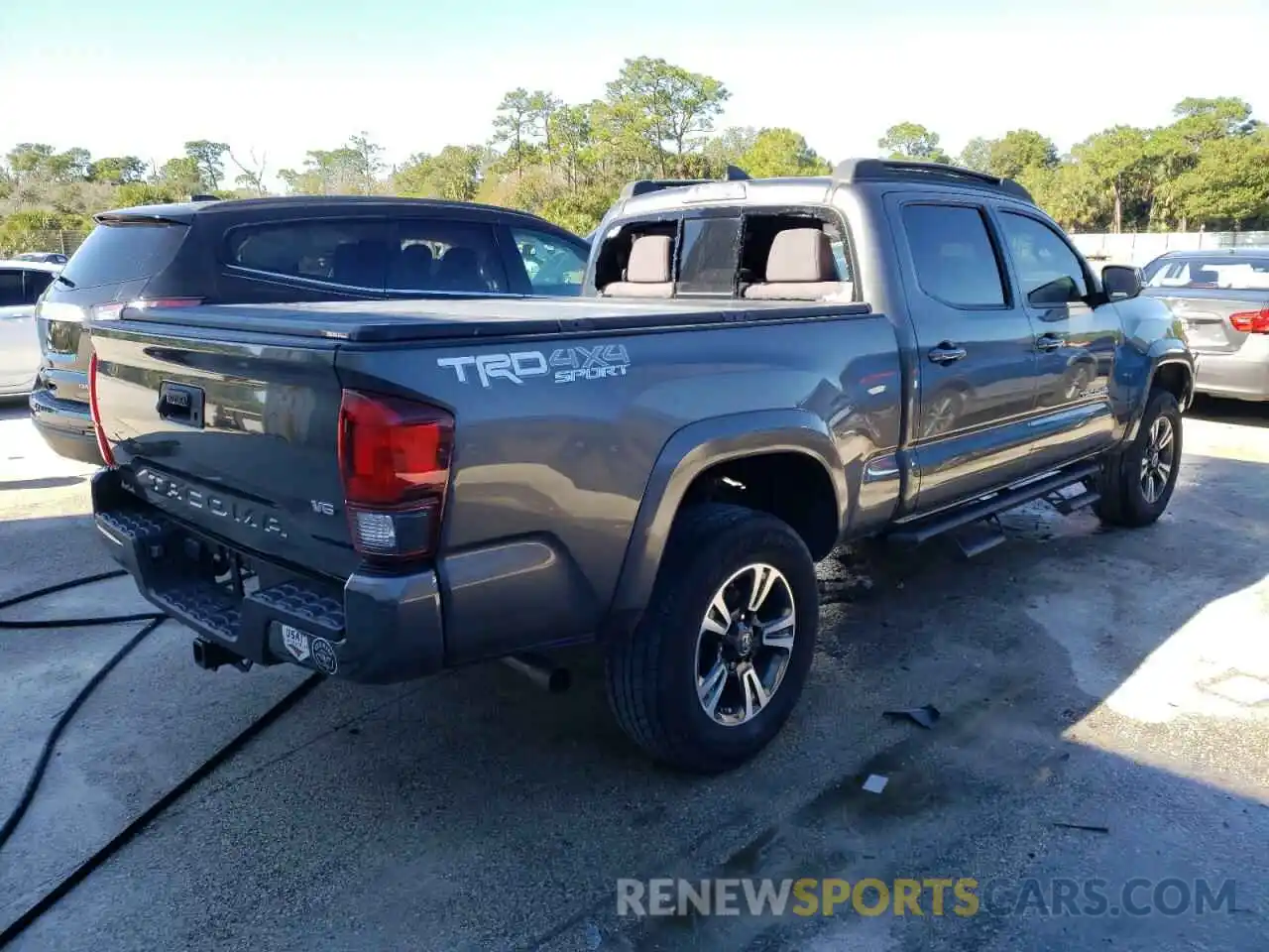 4 Photograph of a damaged car 3TMDZ5BN2KM070578 TOYOTA TACOMA 2019