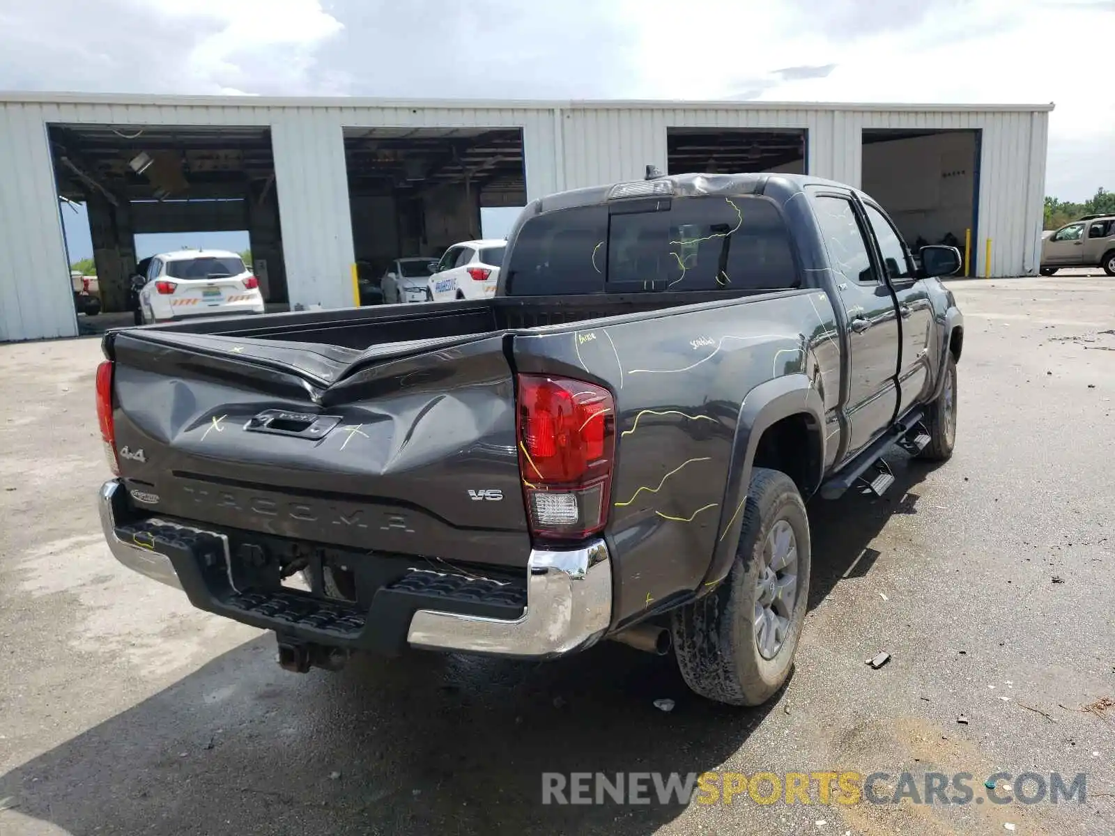 4 Photograph of a damaged car 3TMDZ5BN2KM070810 TOYOTA TACOMA 2019