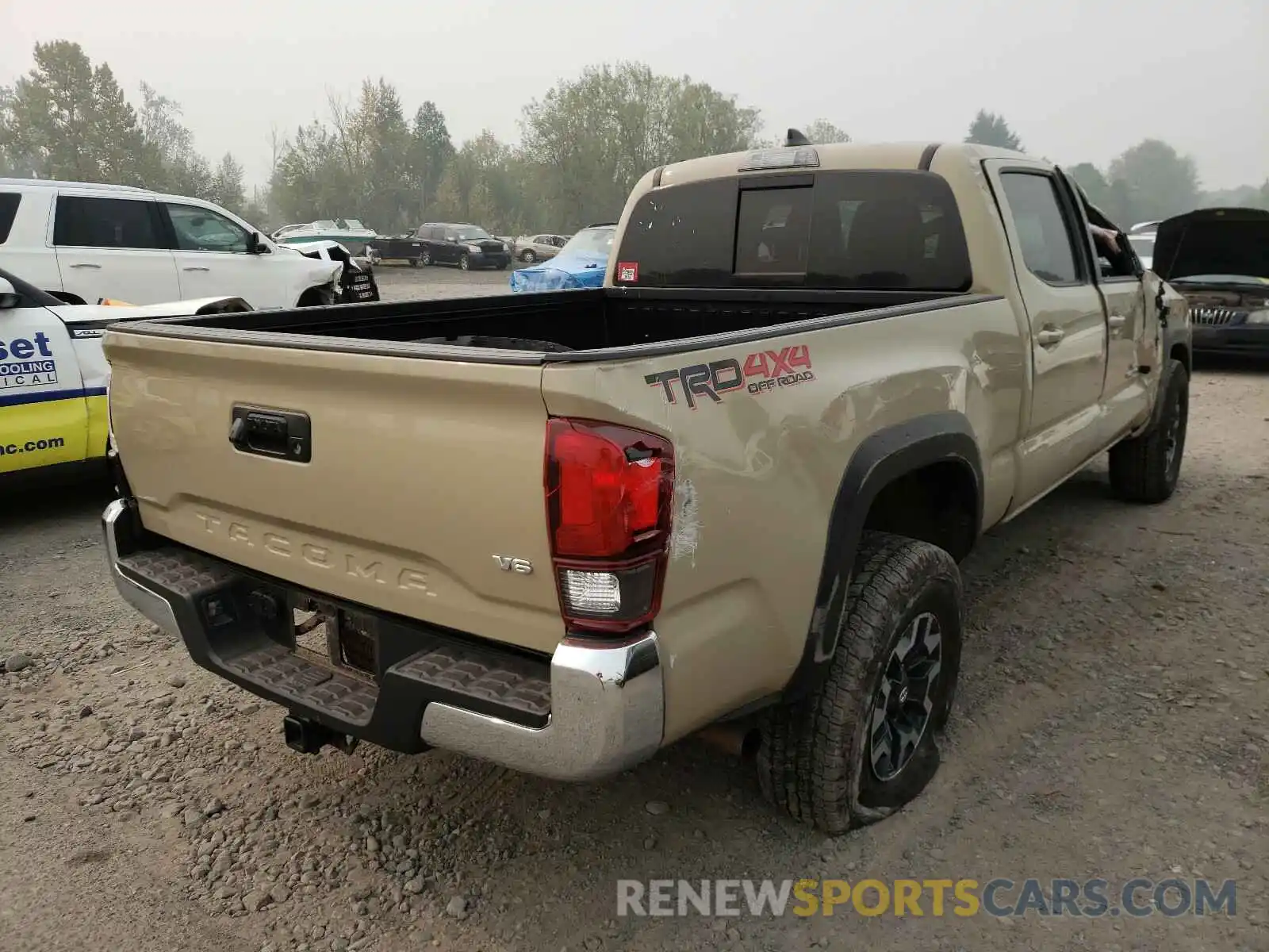 4 Photograph of a damaged car 3TMDZ5BN2KM072010 TOYOTA TACOMA 2019