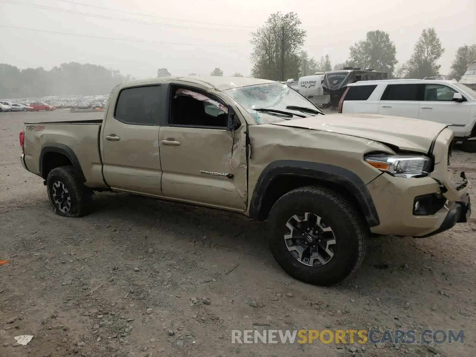 9 Photograph of a damaged car 3TMDZ5BN2KM072010 TOYOTA TACOMA 2019