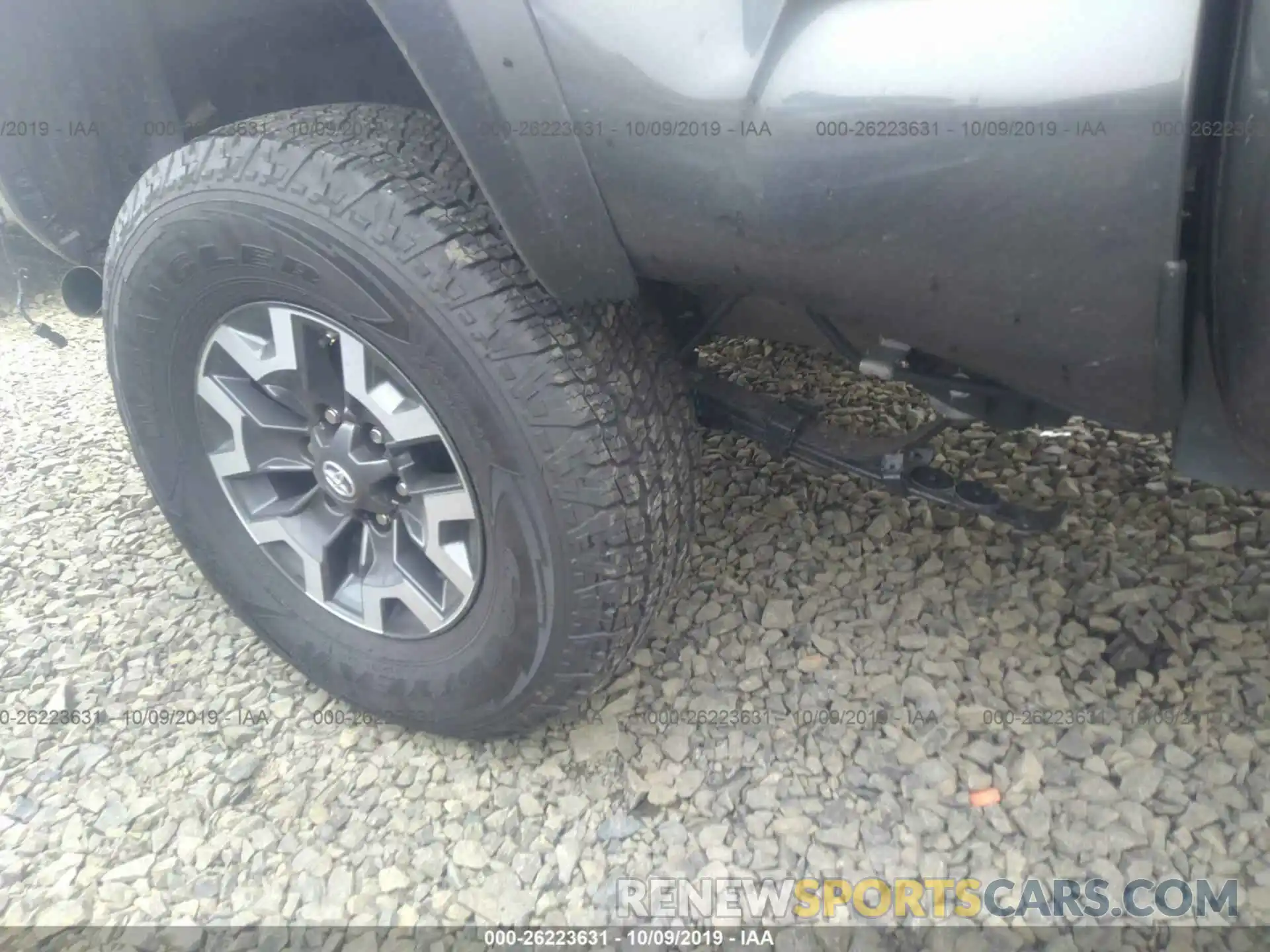 6 Photograph of a damaged car 3TMDZ5BN2KM075196 TOYOTA TACOMA 2019