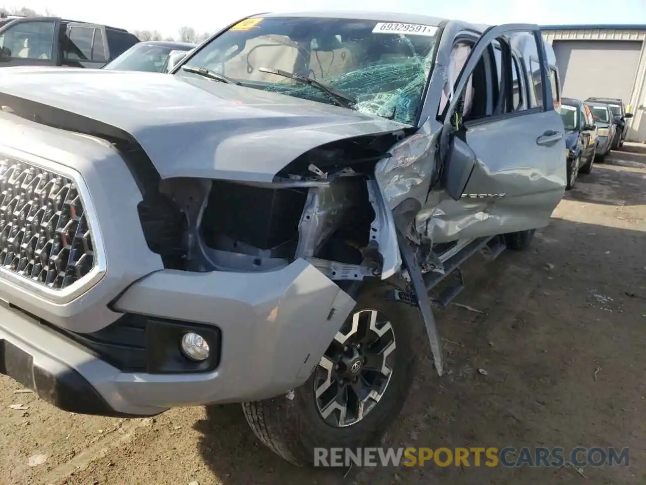 10 Photograph of a damaged car 3TMDZ5BN2KM079555 TOYOTA TACOMA 2019