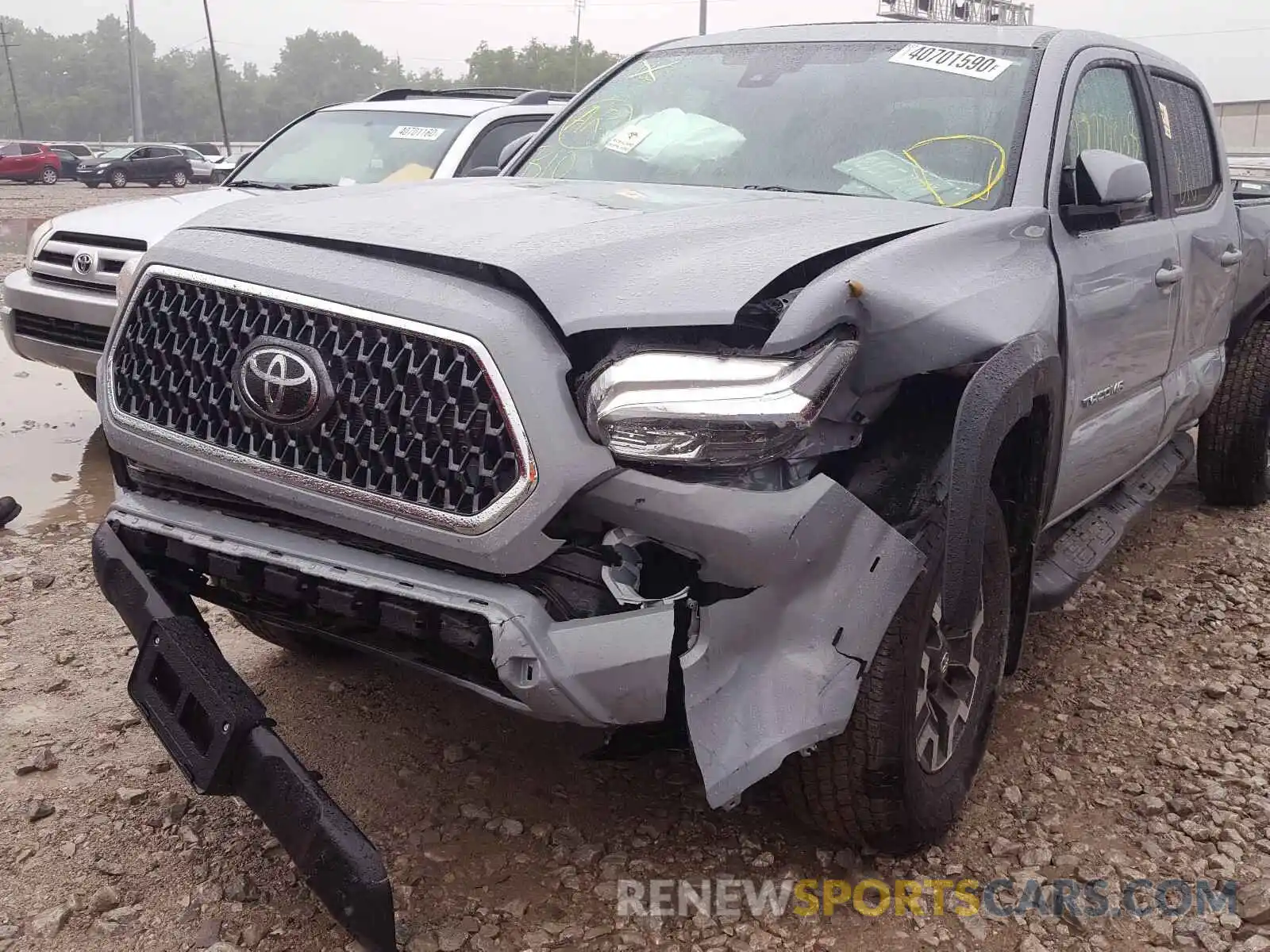 9 Photograph of a damaged car 3TMDZ5BN2KM079622 TOYOTA TACOMA 2019