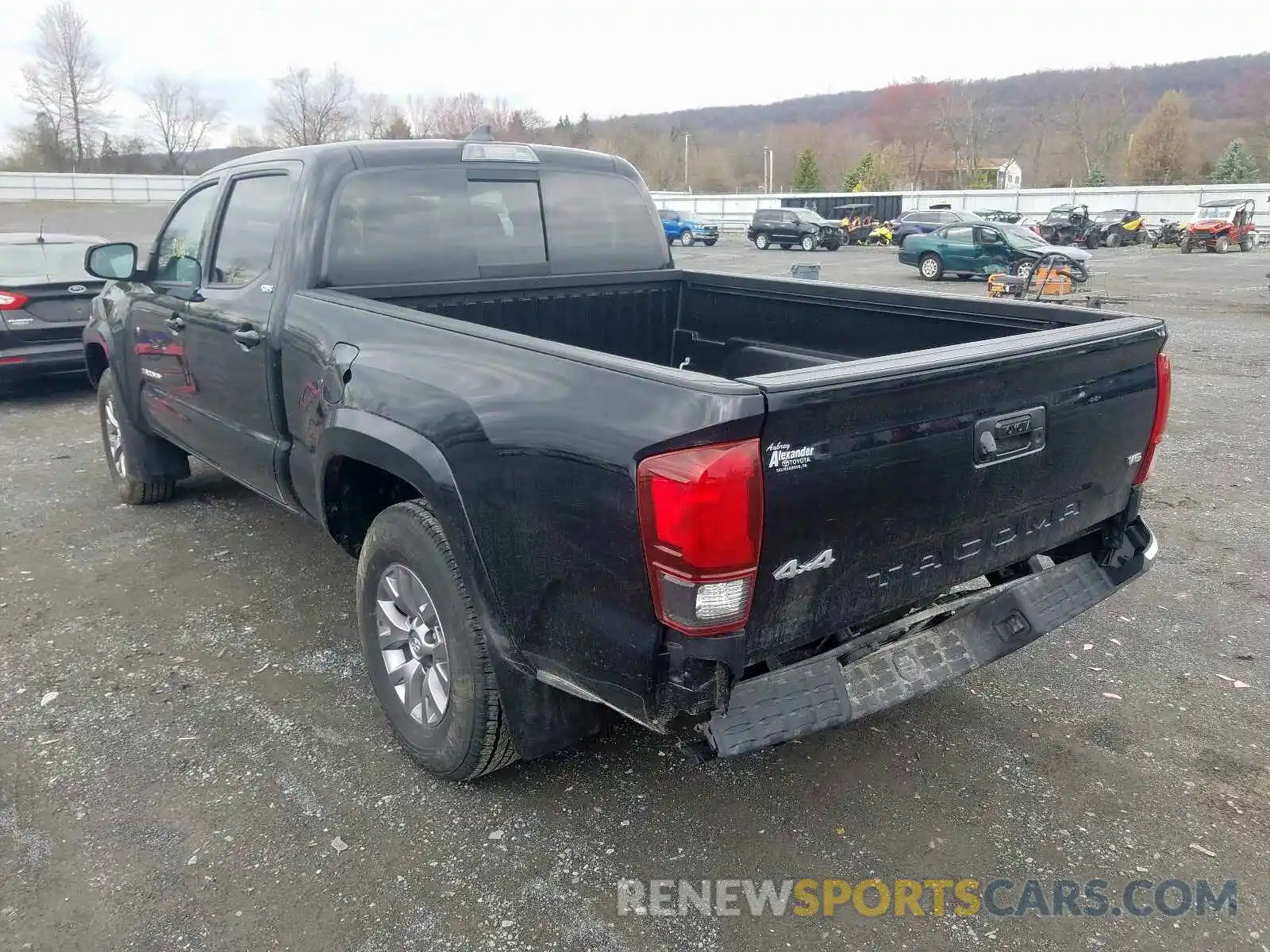 3 Photograph of a damaged car 3TMDZ5BN3KM055460 TOYOTA TACOMA 2019