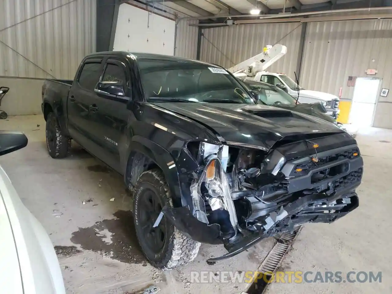 1 Photograph of a damaged car 3TMDZ5BN3KM057371 TOYOTA TACOMA 2019