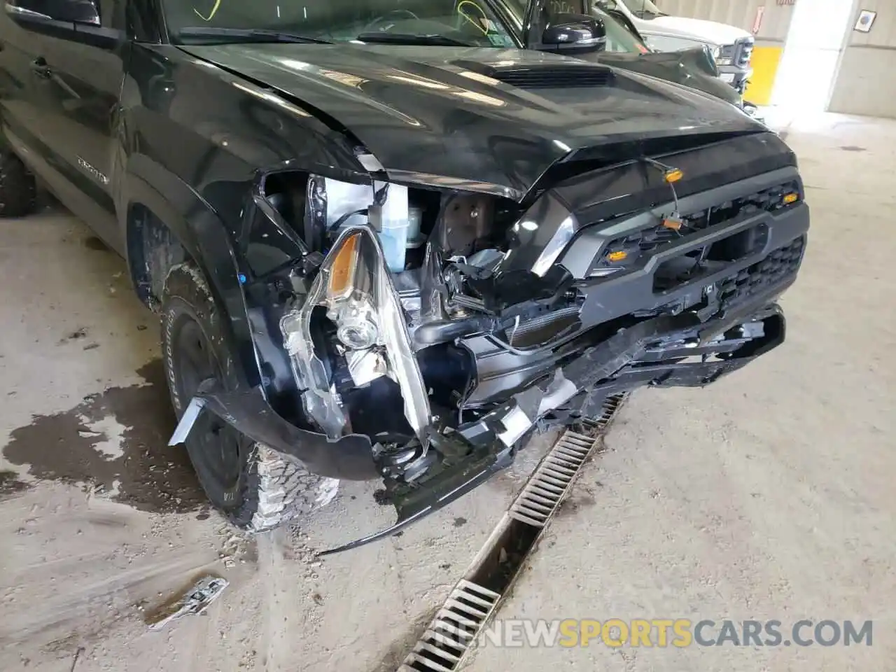 9 Photograph of a damaged car 3TMDZ5BN3KM057371 TOYOTA TACOMA 2019