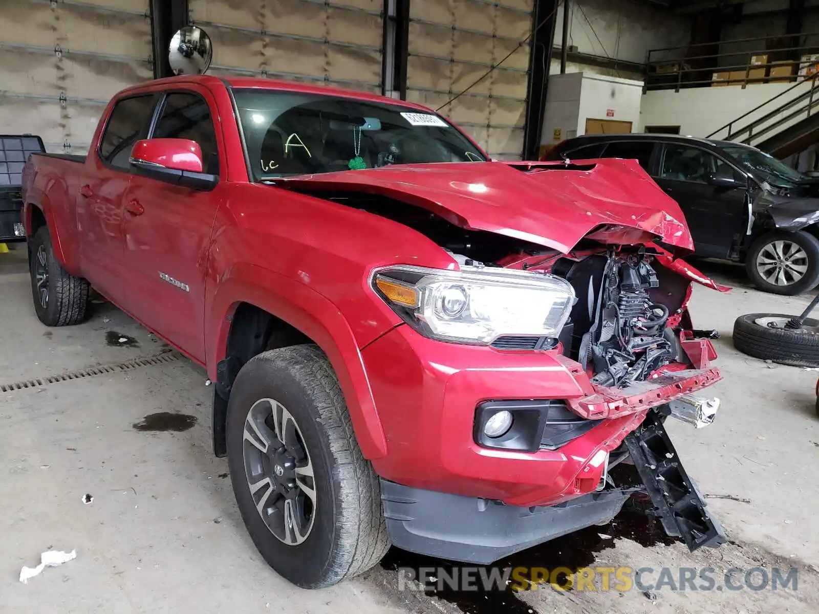 1 Photograph of a damaged car 3TMDZ5BN3KM062540 TOYOTA TACOMA 2019