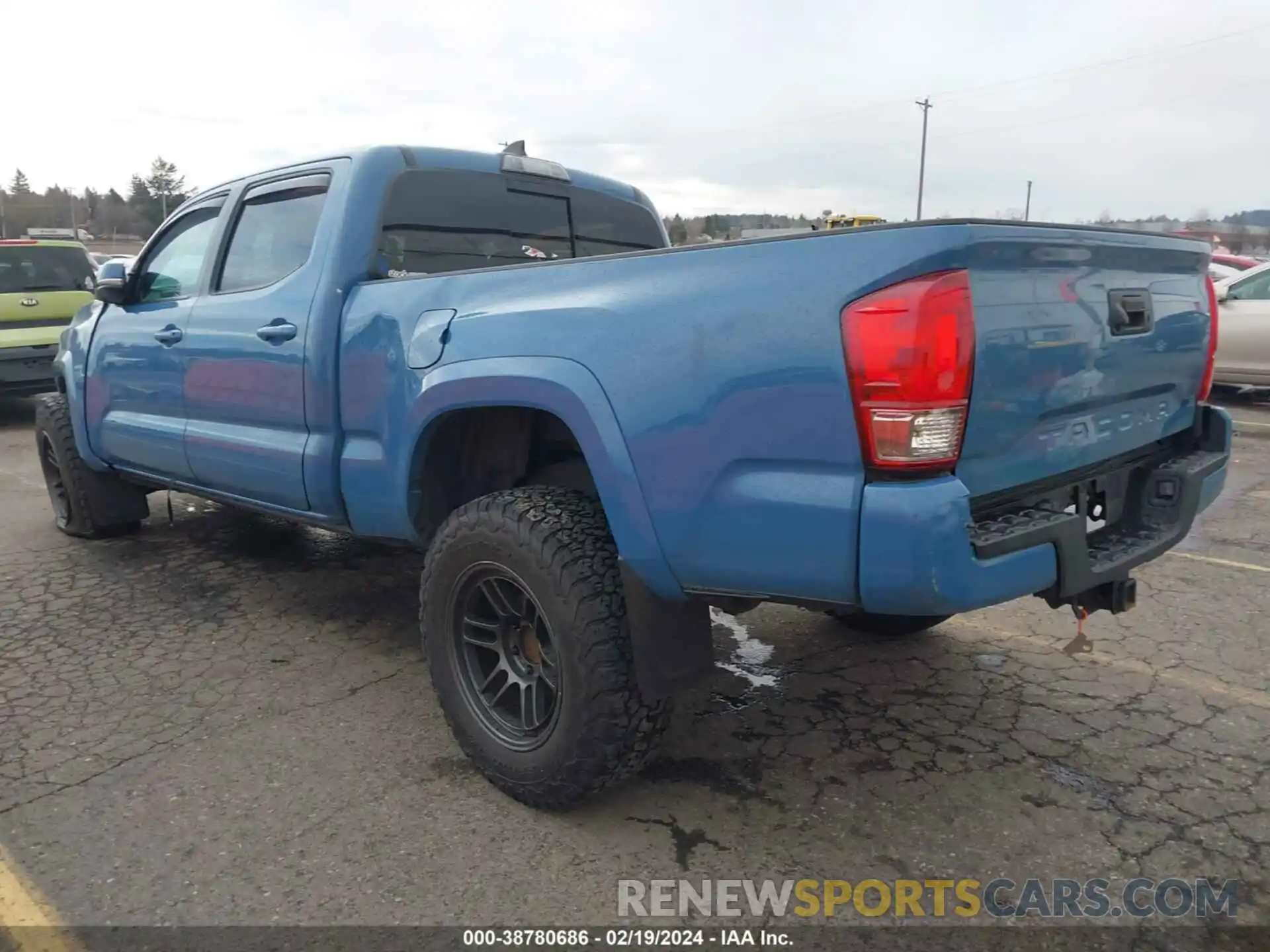 3 Photograph of a damaged car 3TMDZ5BN3KM075269 TOYOTA TACOMA 2019