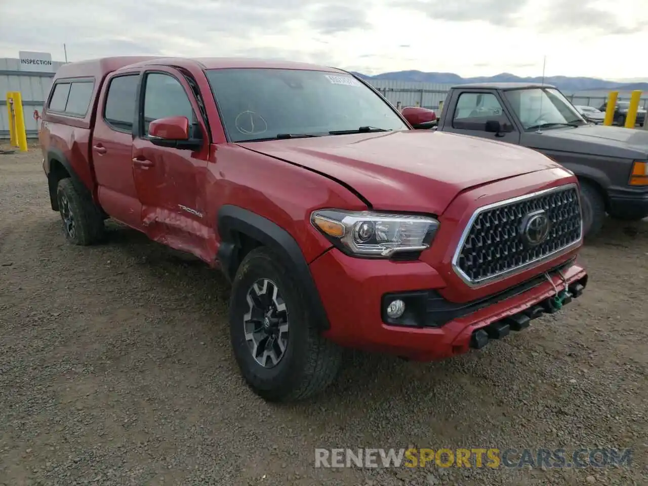 1 Photograph of a damaged car 3TMDZ5BN4KM055919 TOYOTA TACOMA 2019