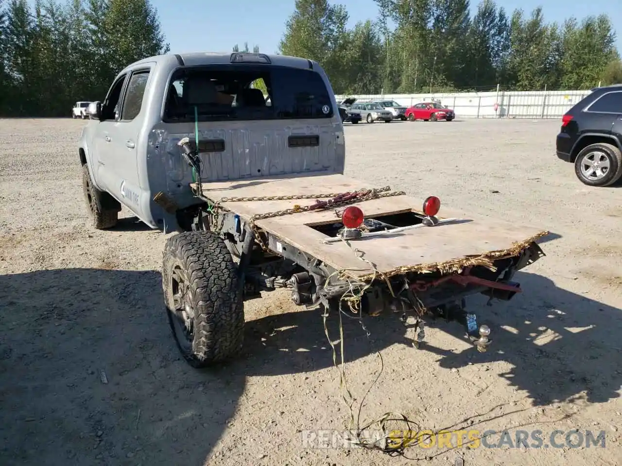 3 Photograph of a damaged car 3TMDZ5BN4KM064748 TOYOTA TACOMA 2019