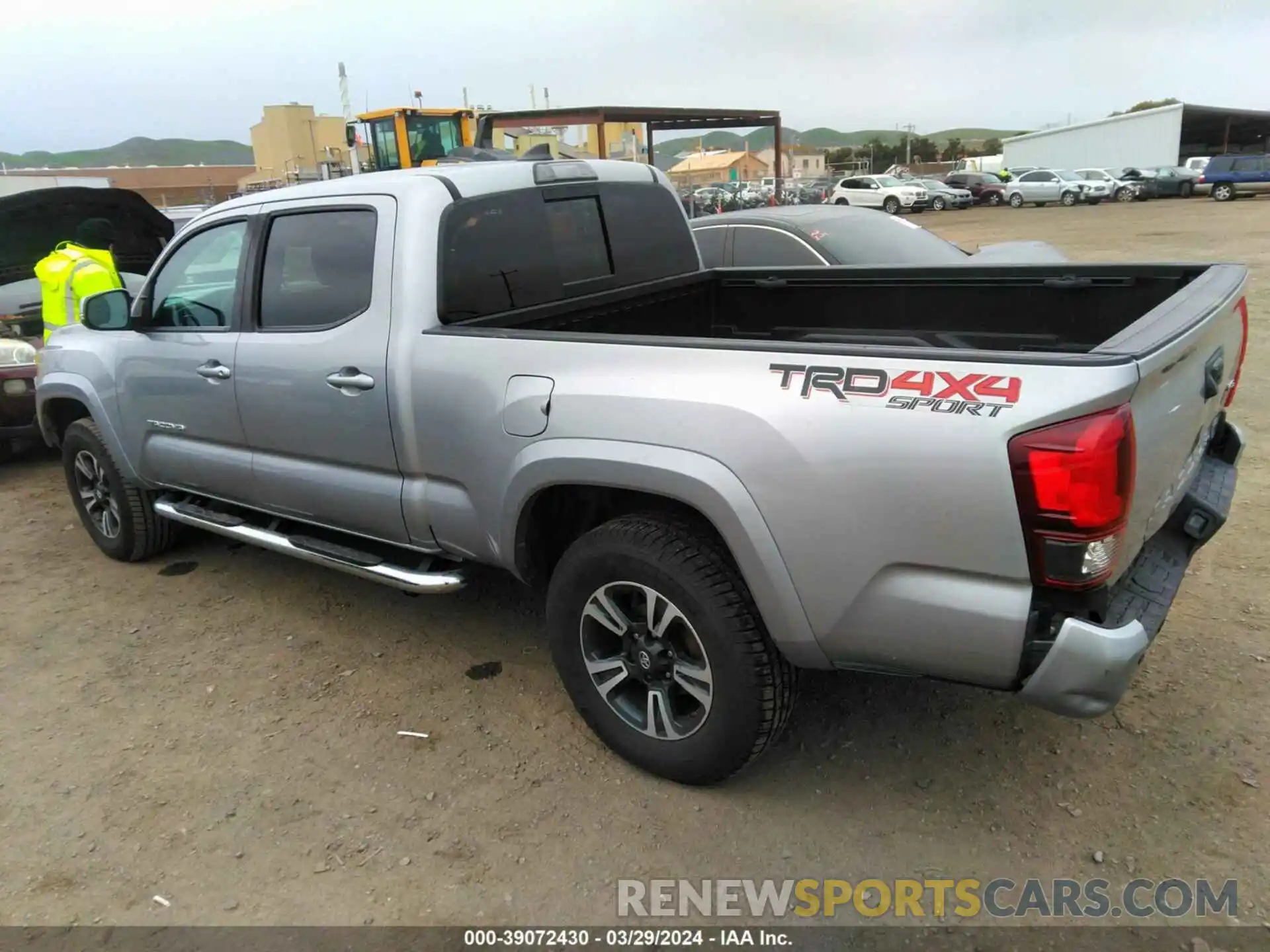 3 Фотография поврежденного автомобиля 3TMDZ5BN4KM065141 TOYOTA TACOMA 2019