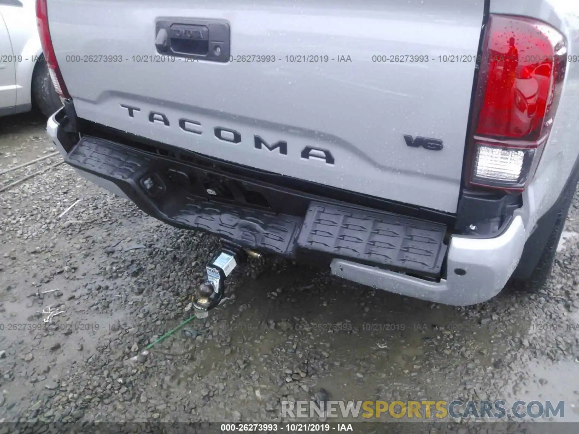 5 Photograph of a damaged car 3TMDZ5BN4KM065544 TOYOTA TACOMA 2019