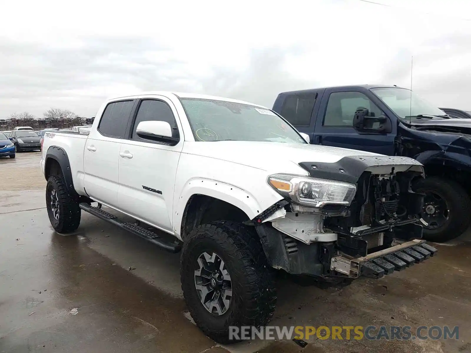 1 Photograph of a damaged car 3TMDZ5BN4KM067438 TOYOTA TACOMA 2019