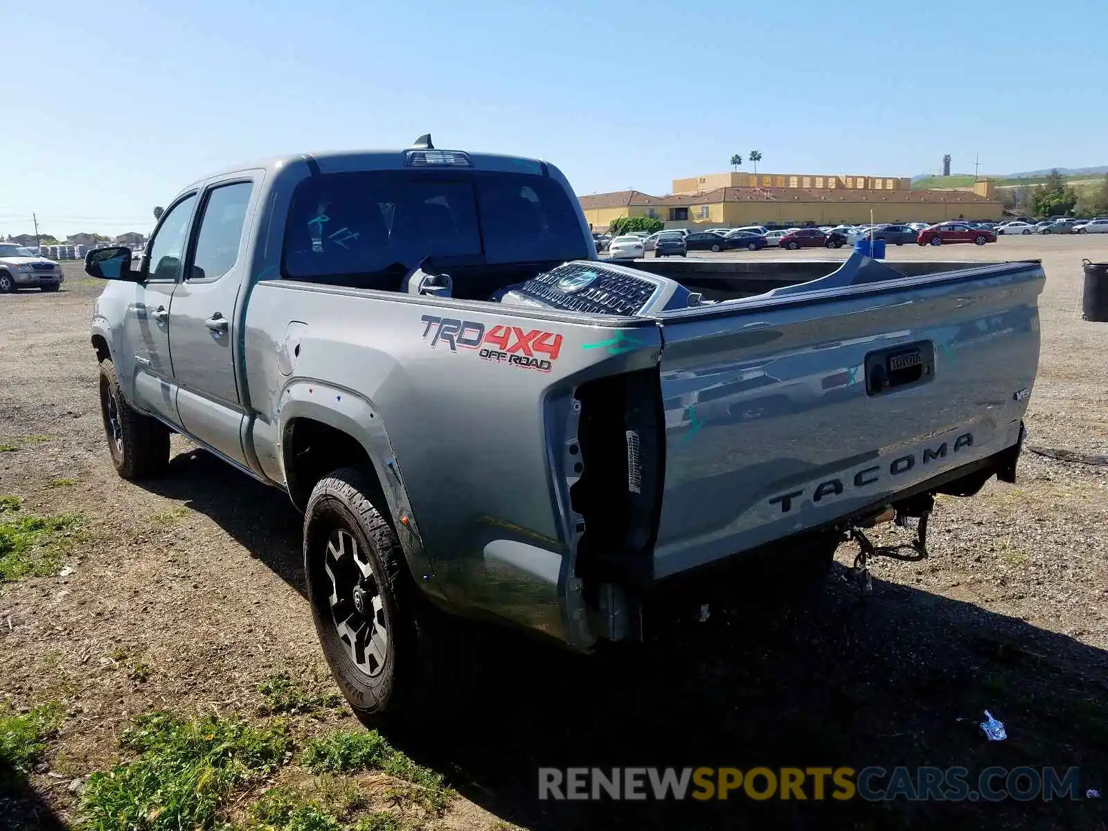 3 Photograph of a damaged car 3TMDZ5BN4KM070095 TOYOTA TACOMA 2019