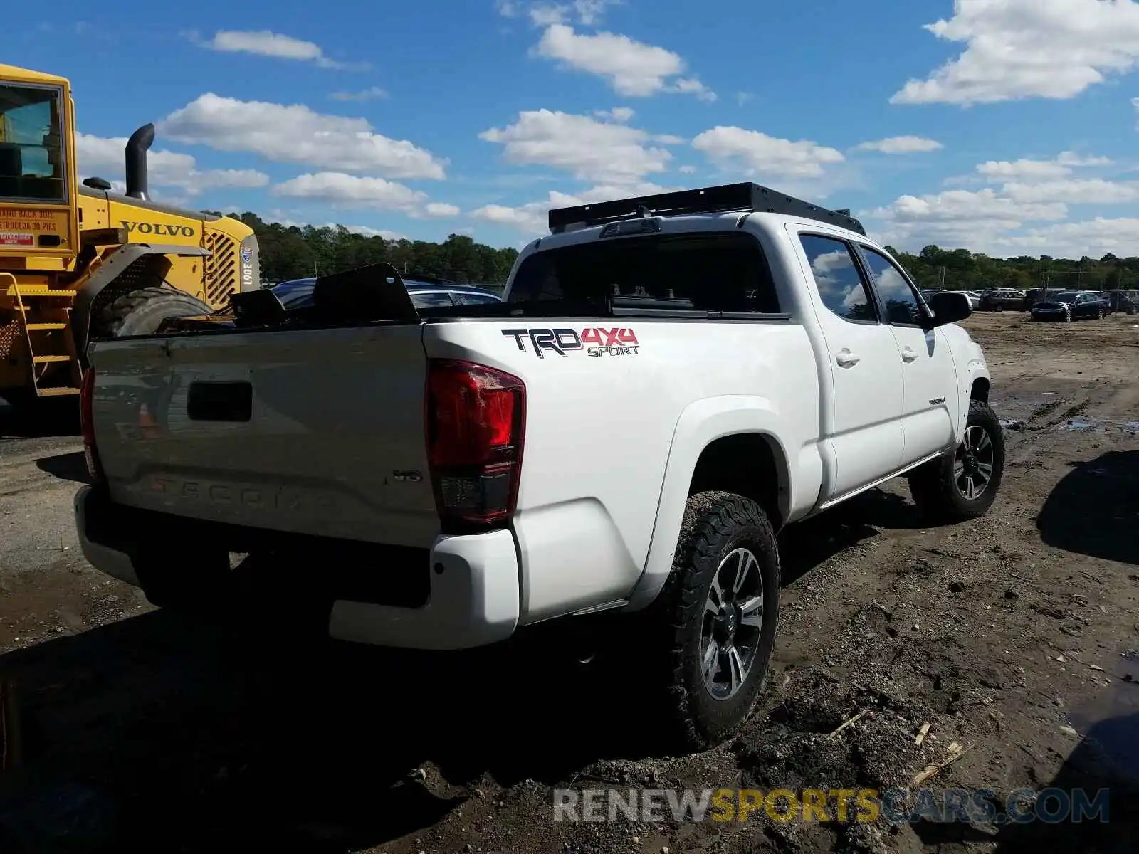 4 Photograph of a damaged car 3TMDZ5BN4KM070212 TOYOTA TACOMA 2019