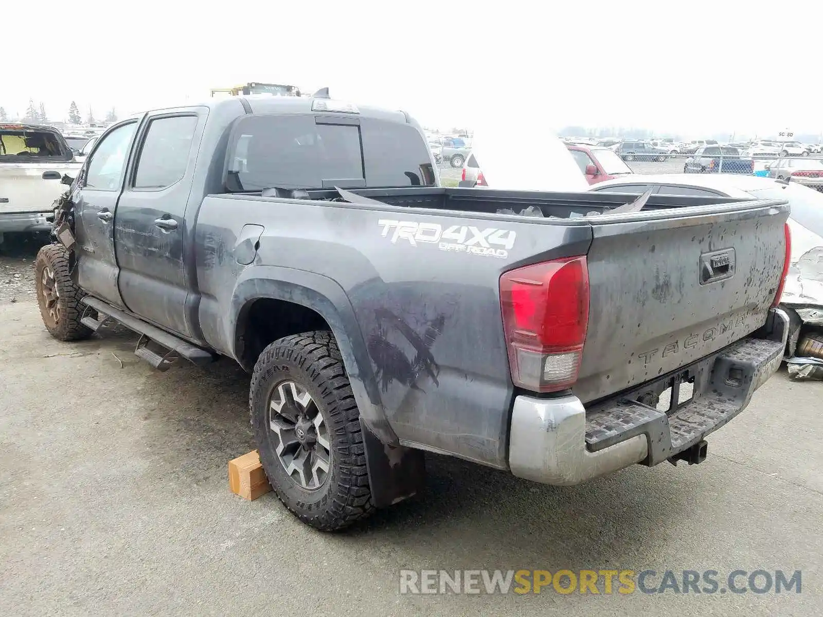 3 Photograph of a damaged car 3TMDZ5BN5KM058313 TOYOTA TACOMA 2019