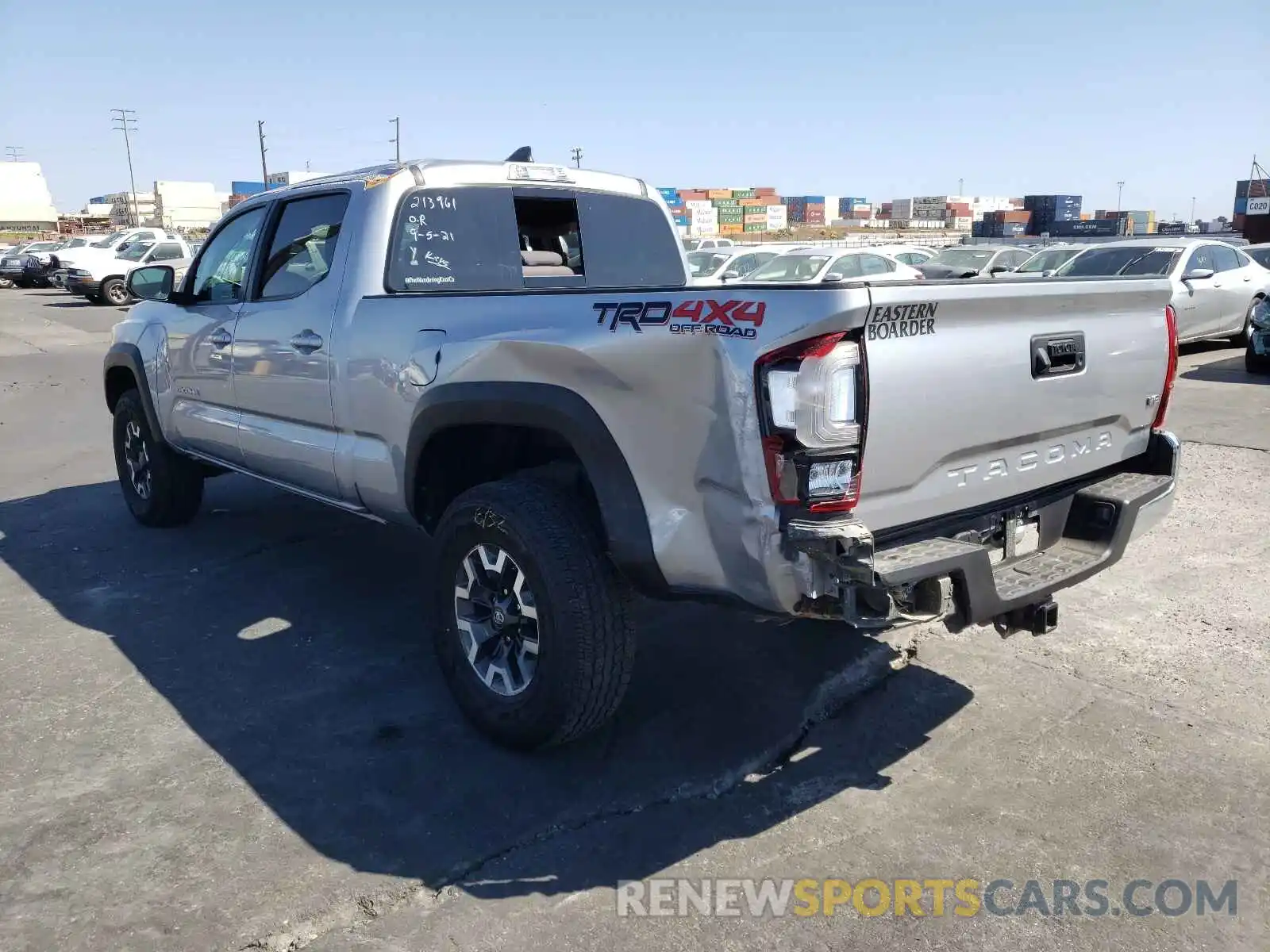 3 Photograph of a damaged car 3TMDZ5BN5KM058862 TOYOTA TACOMA 2019