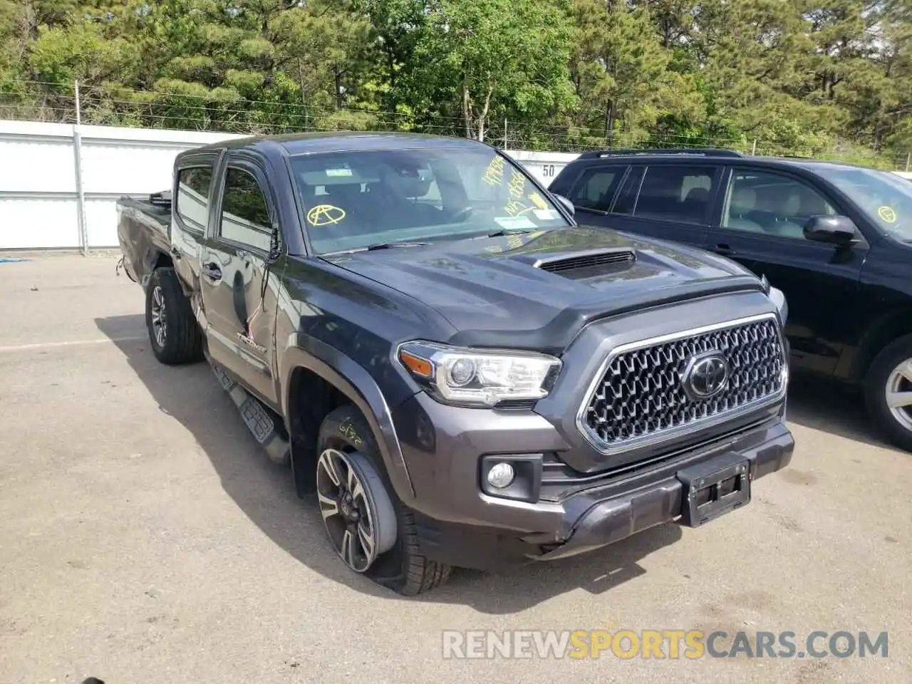 1 Photograph of a damaged car 3TMDZ5BN5KM061566 TOYOTA TACOMA 2019