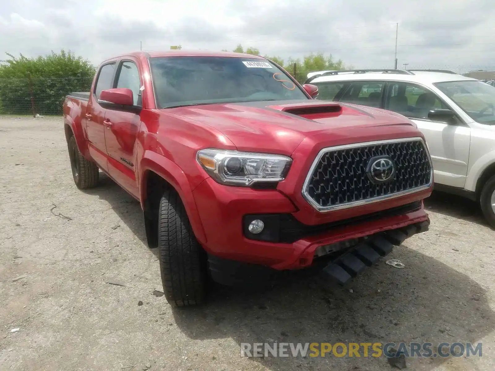 1 Photograph of a damaged car 3TMDZ5BN5KM067724 TOYOTA TACOMA 2019